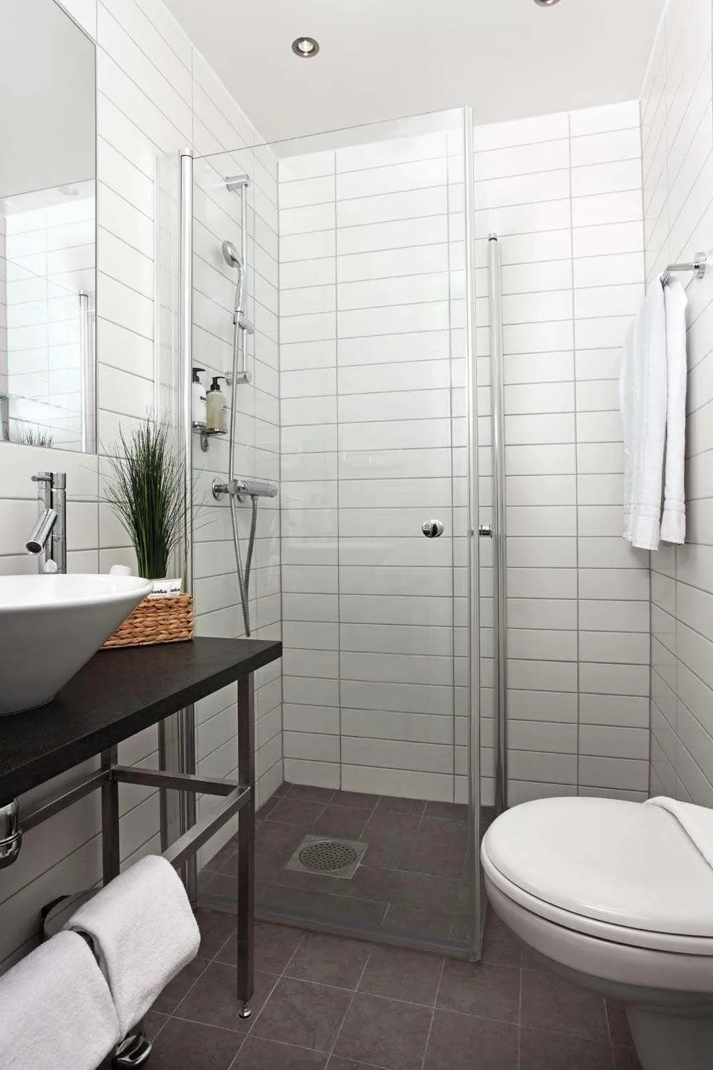 Bathroom in Scandic No. 25