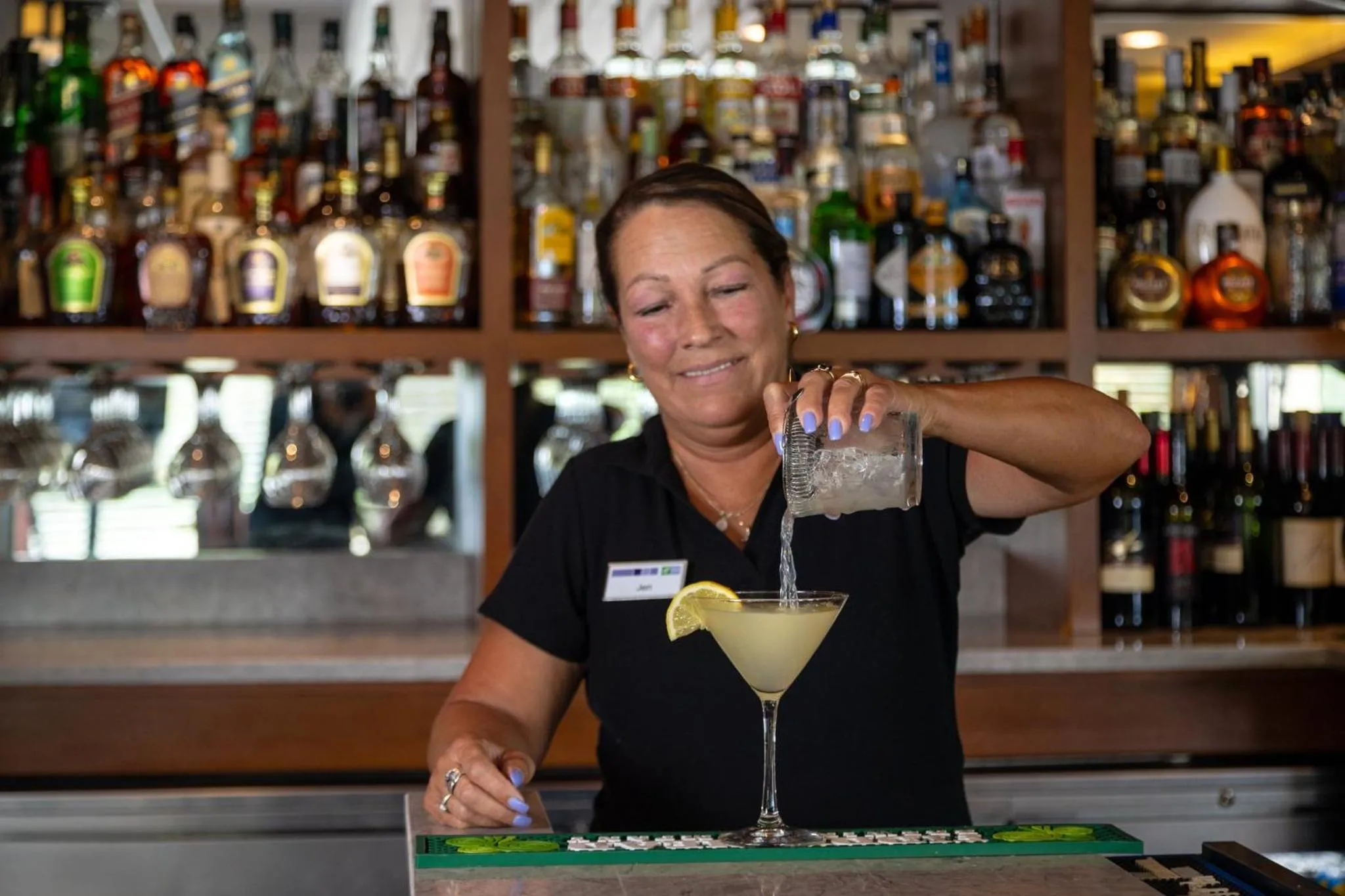 Lounge or bar in Holiday Inn Resort Lake George by IHG