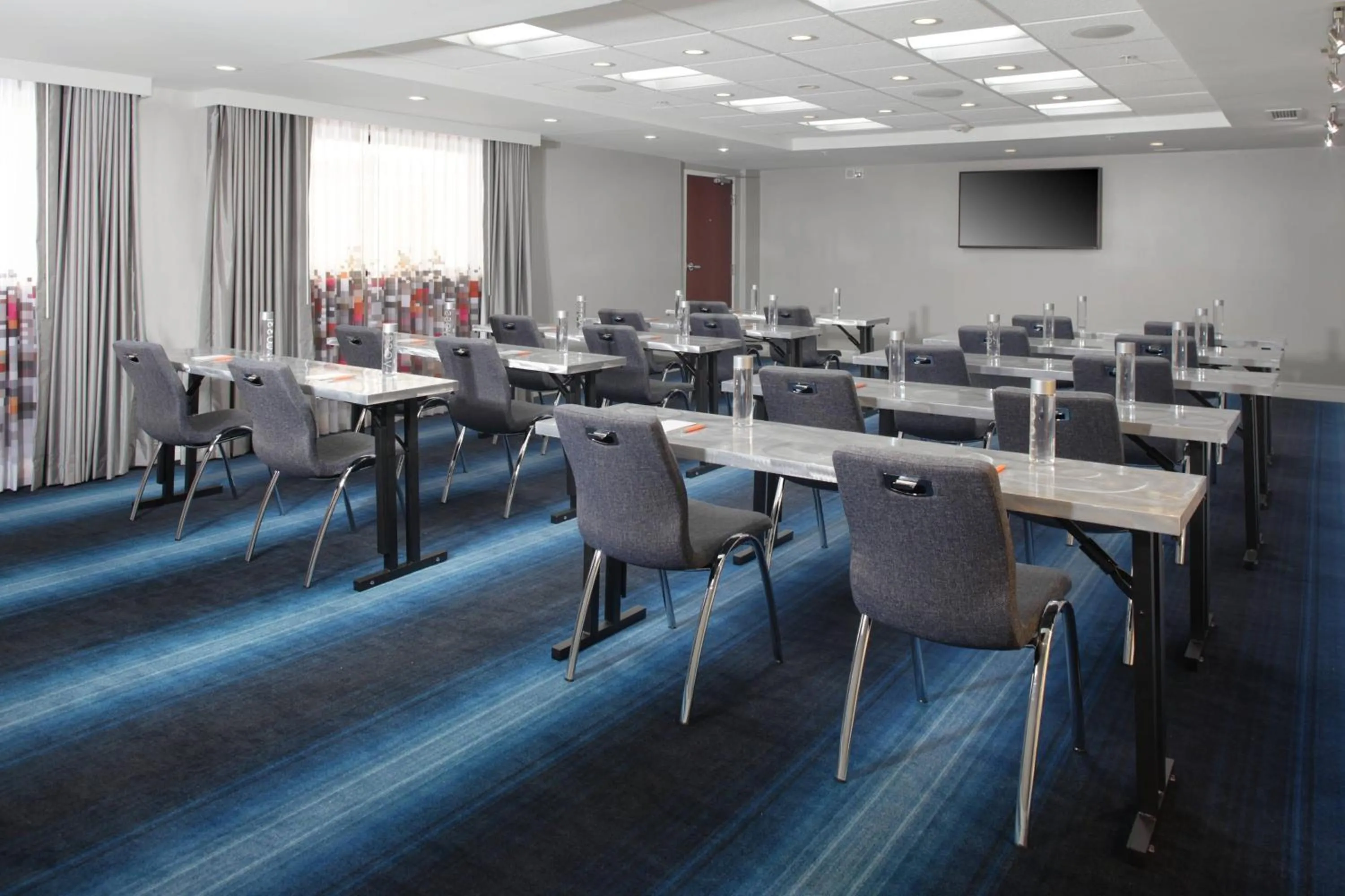 Meeting/conference room in Aloft Nashville West End