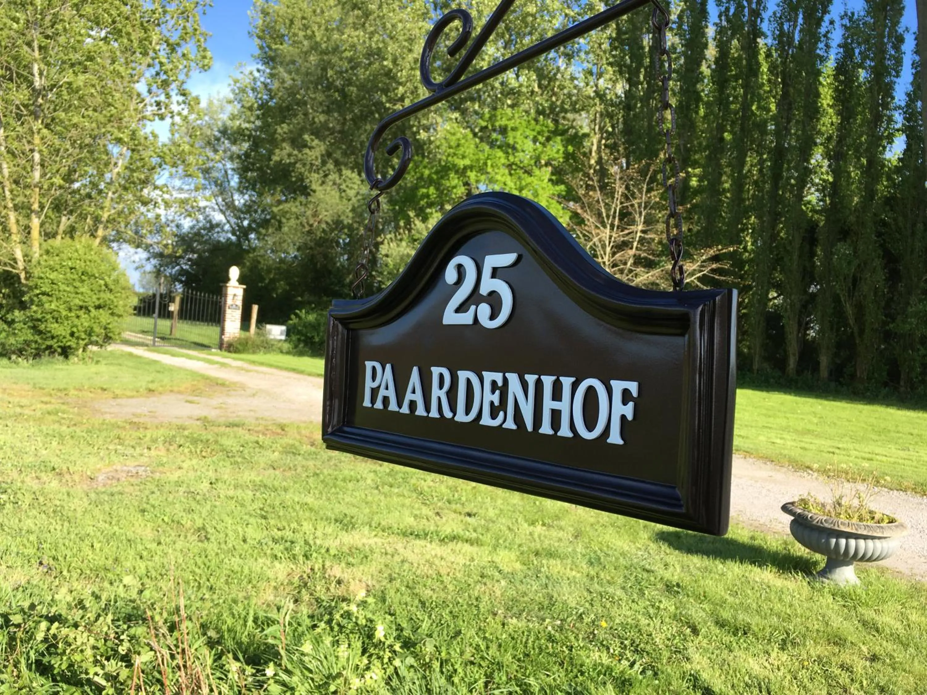 Property logo or sign in Paardenhof Guesthouse