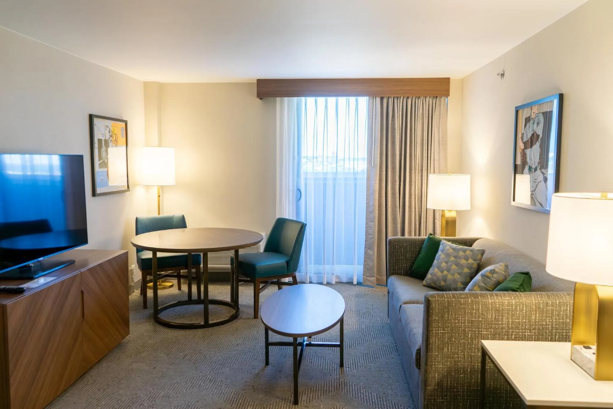 Photo of the whole room in Holiday Inn Nashville - Vanderbilt - Dwtn by IHG
