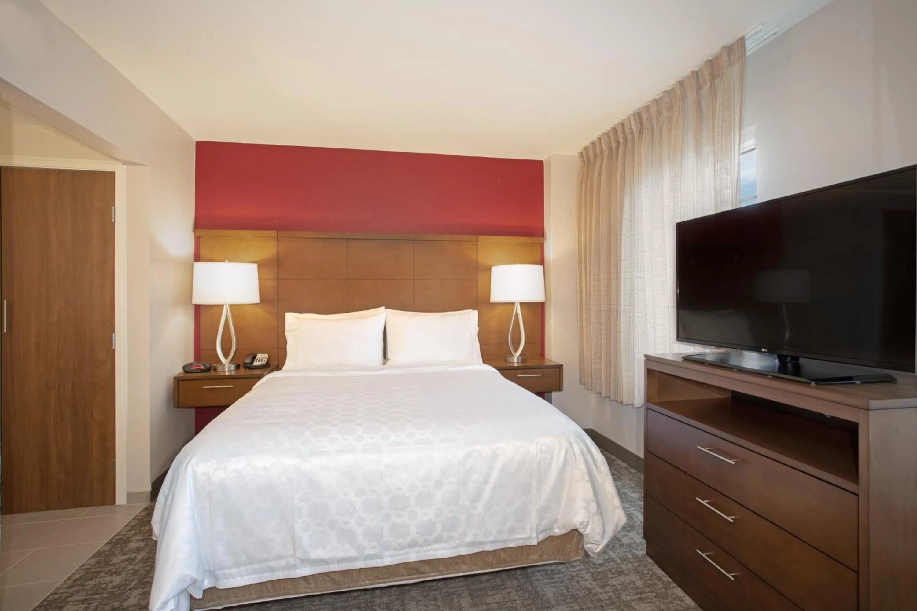 Photo of the whole room, Bed in Staybridge Suites Denver International Airport by IHG