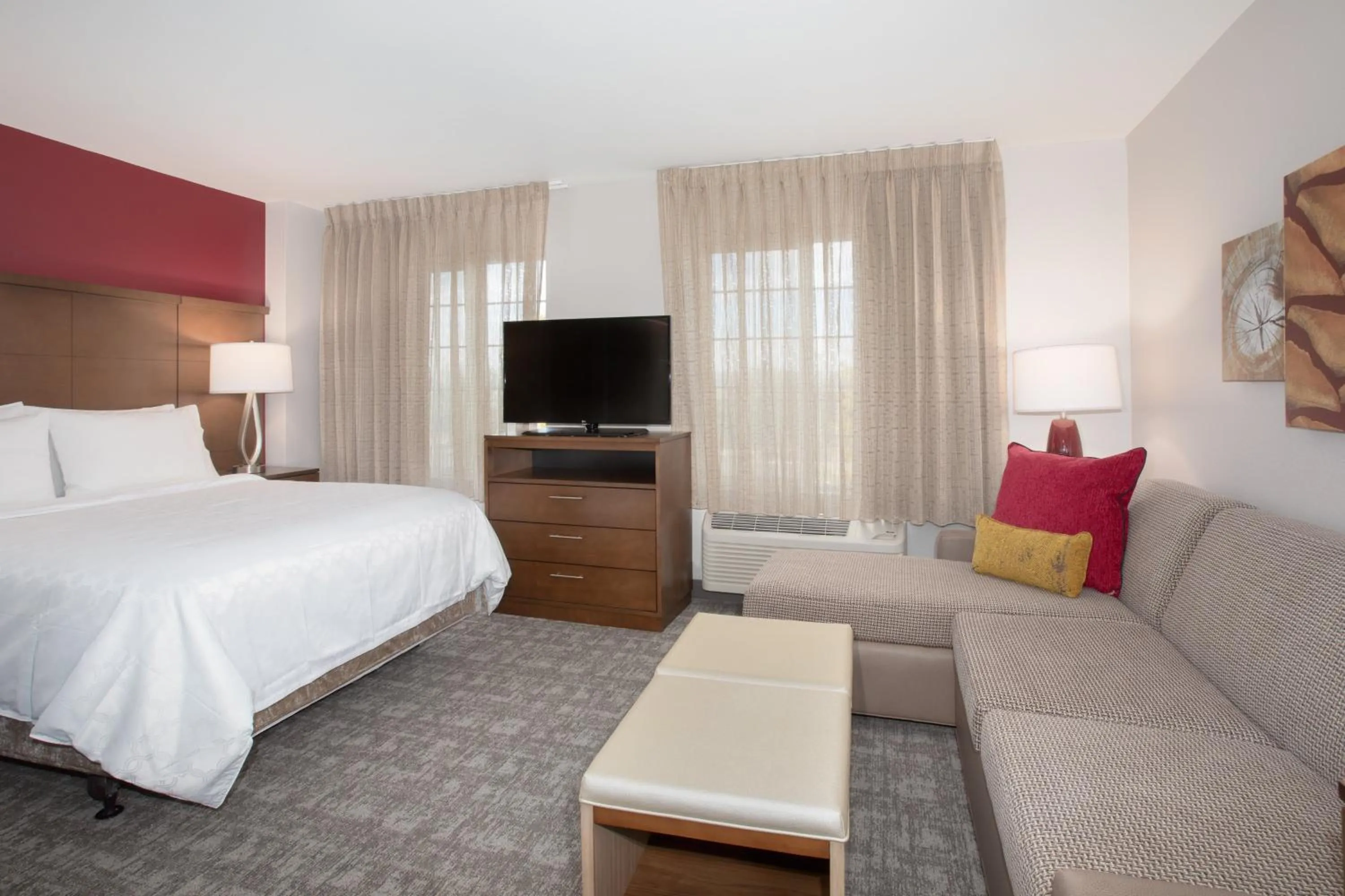 Photo of the whole room, Bed in Staybridge Suites Denver International Airport by IHG