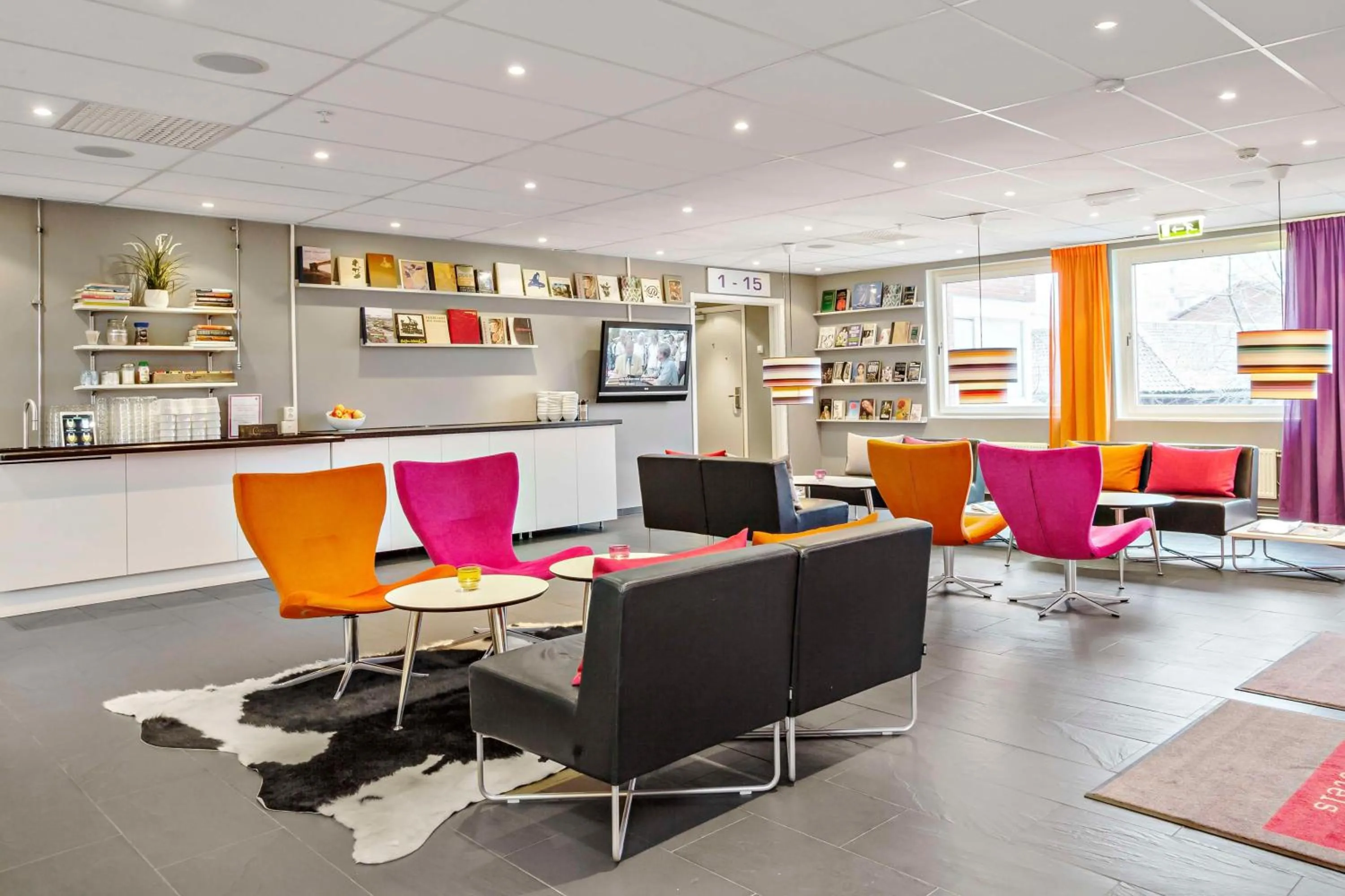 Lobby or reception in Sure Hotel by Best Western Stockholm Alvsjo