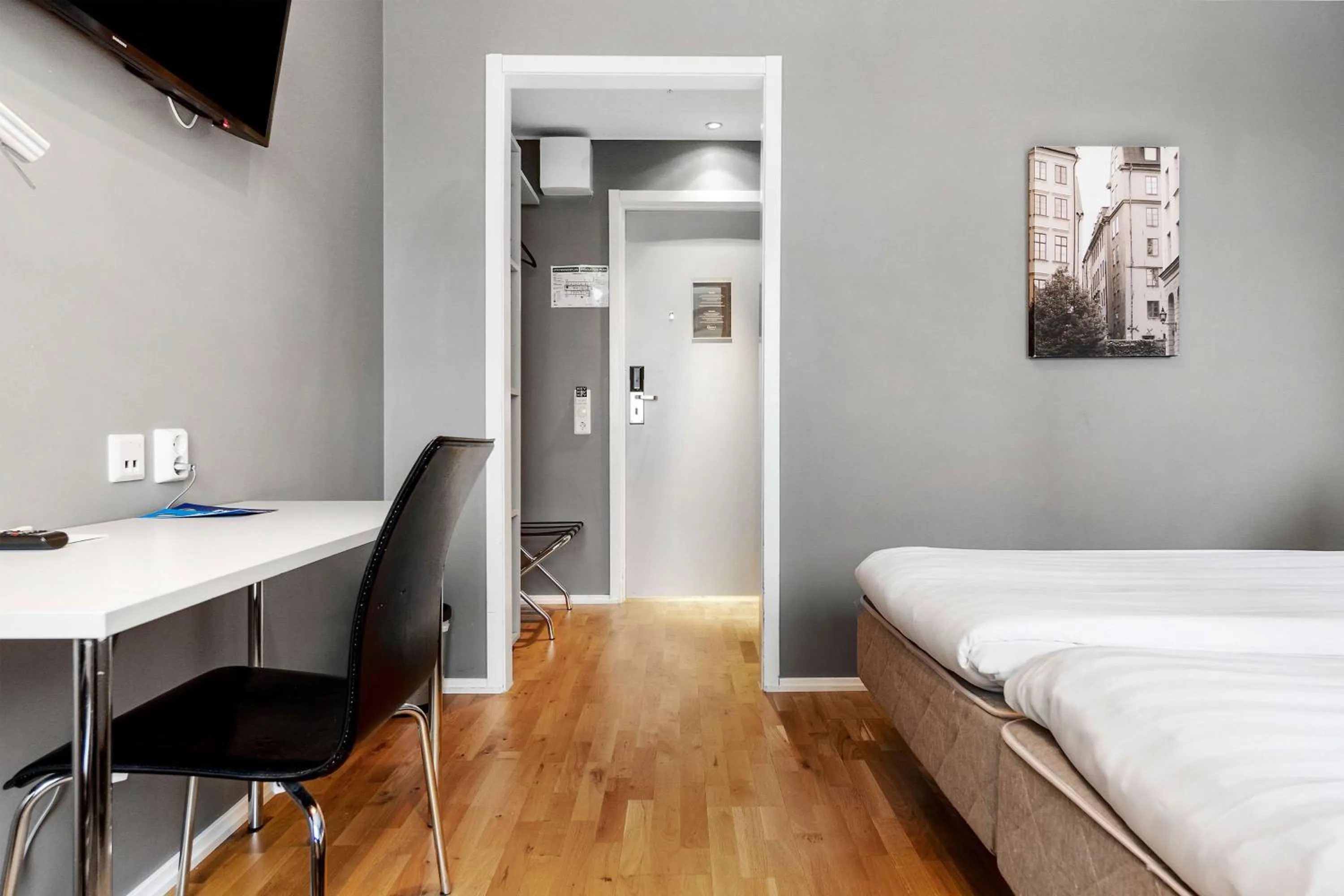 Bedroom, Bed in Sure Hotel by Best Western Stockholm Alvsjo