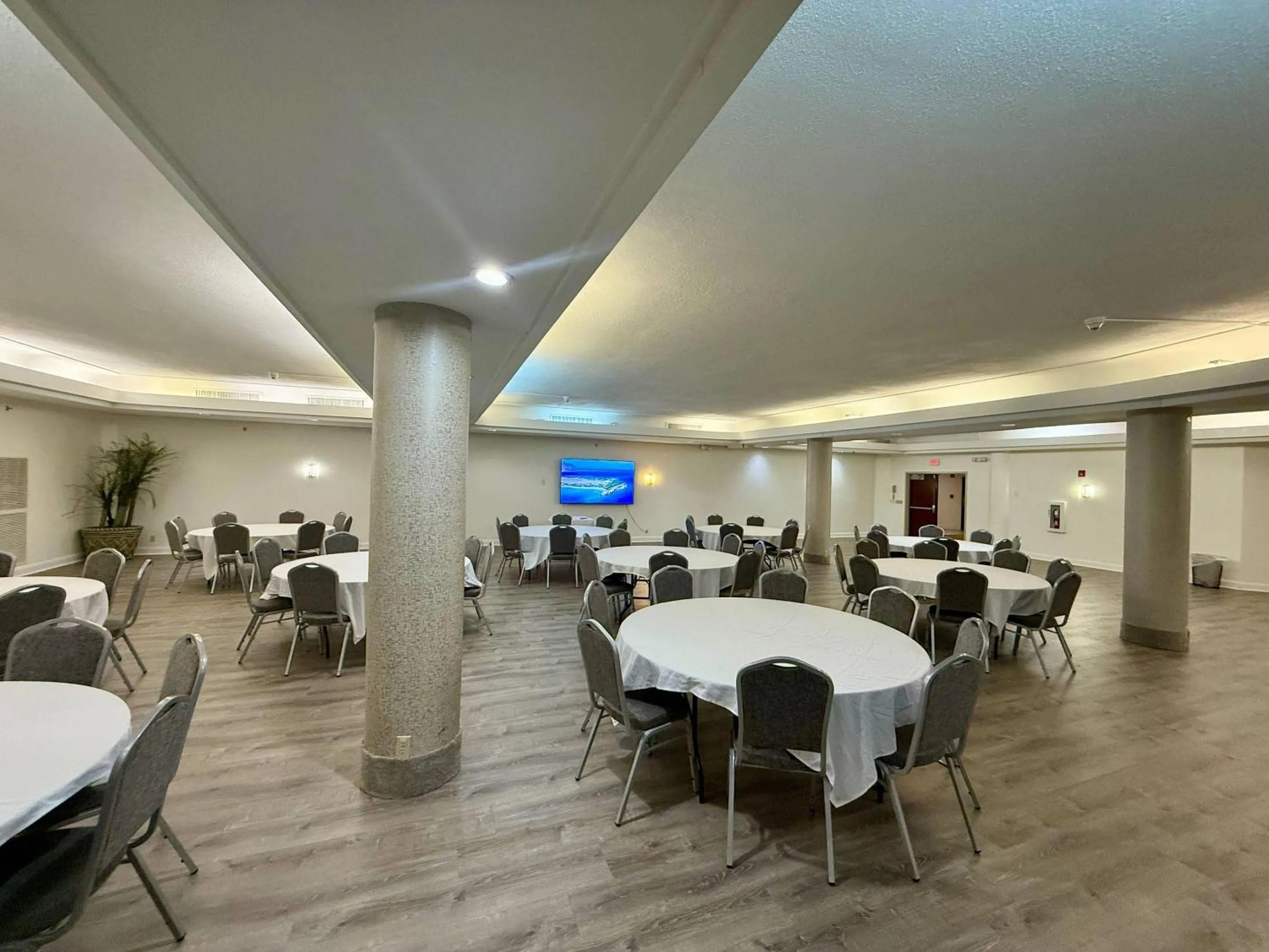 Meeting/conference room in Country Inn & Suites by Radisson, Downtown Albany New York