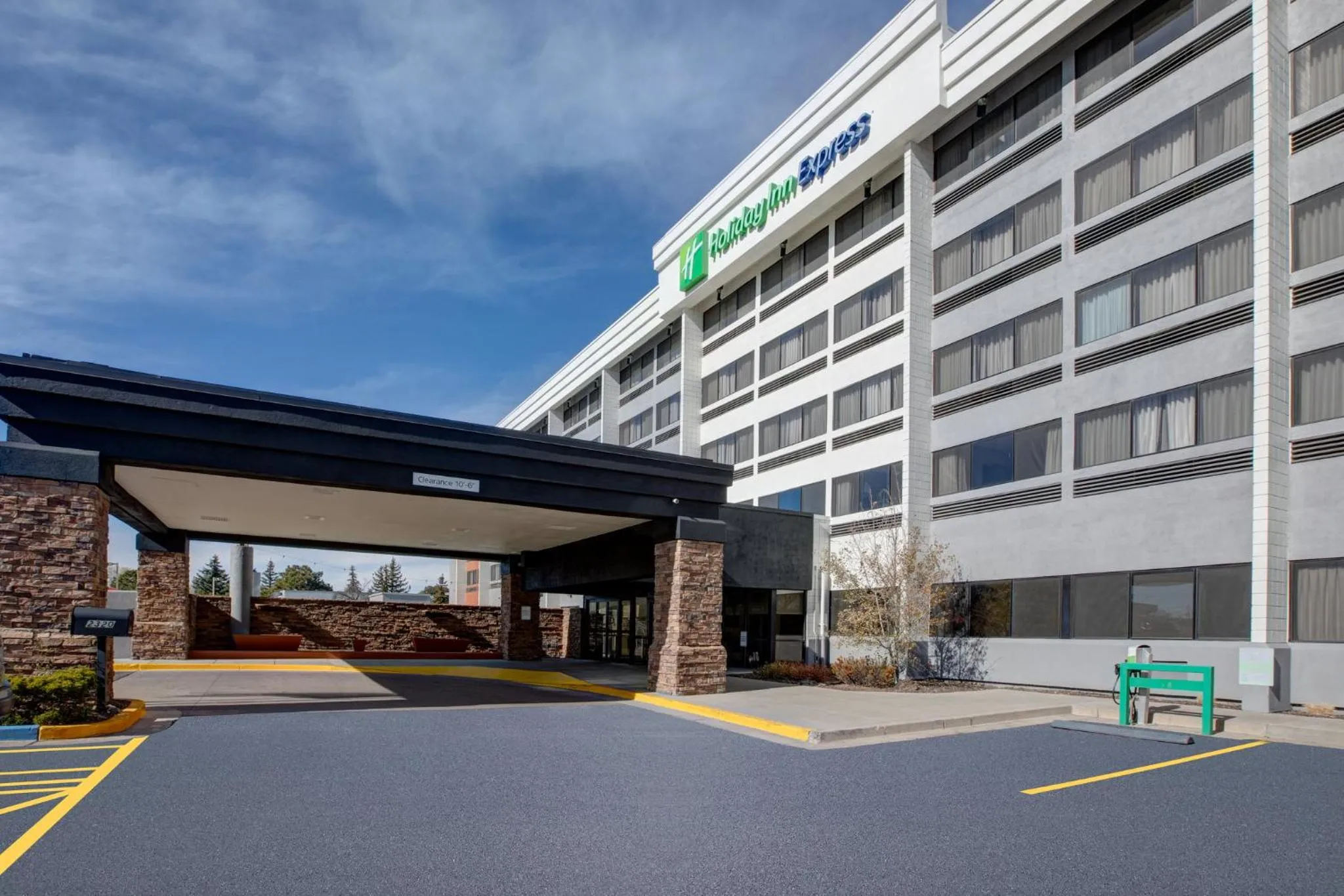 Property building in Holiday Inn Express Flagstaff by IHG