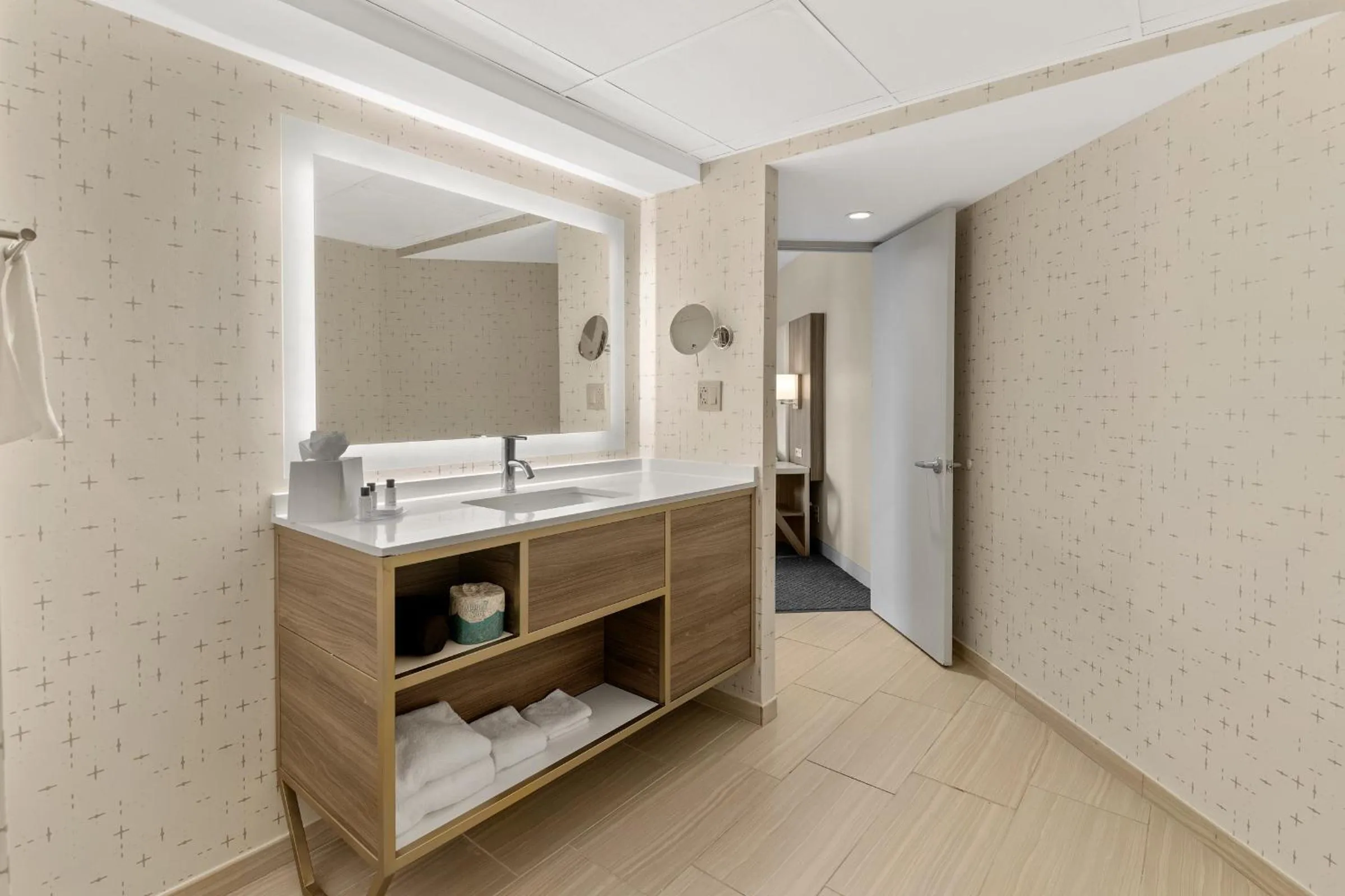 Bathroom, Bed in Crowne Plaza Houston Med Ctr-Galleria Area by IHG