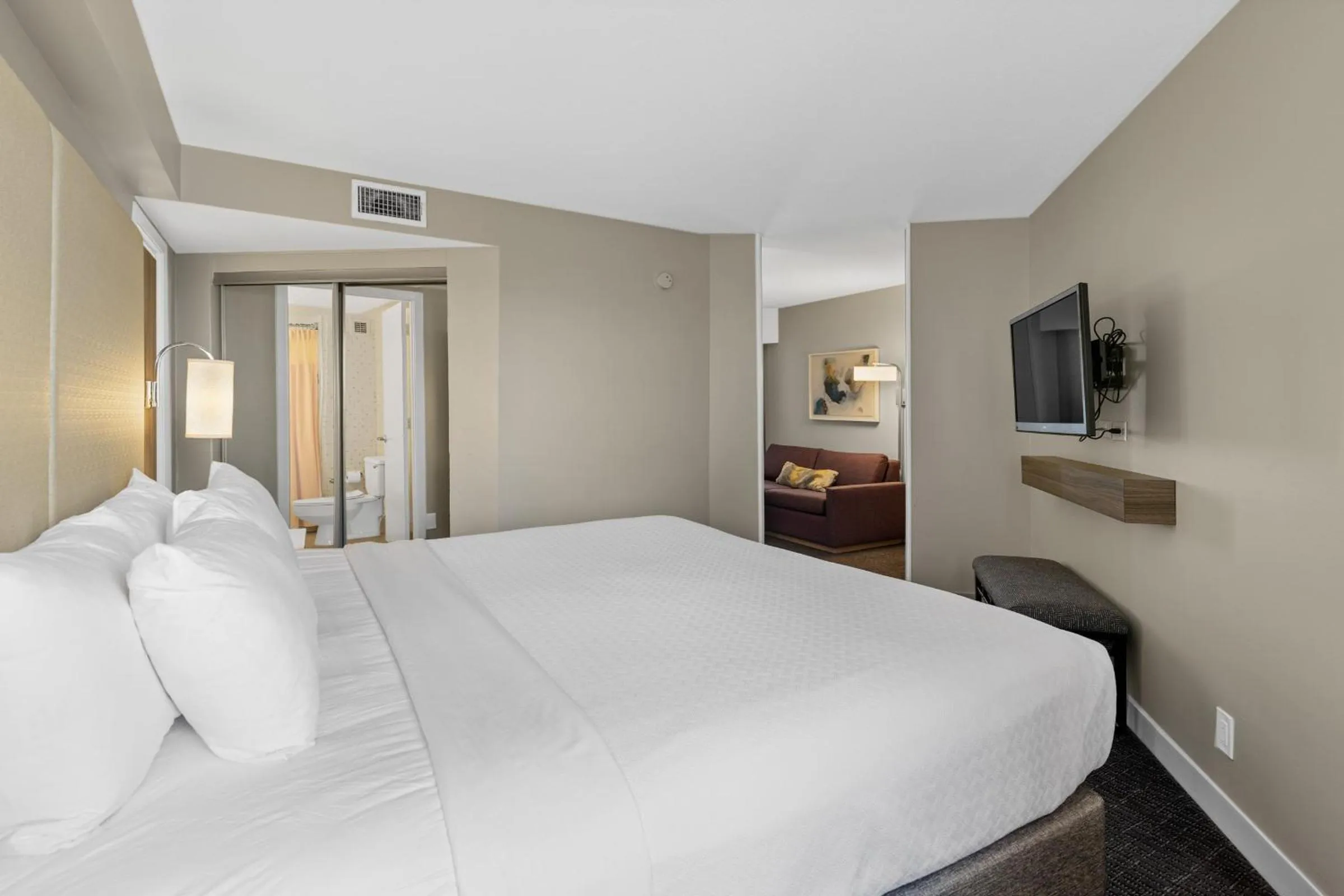 Photo of the whole room, Bed in Crowne Plaza Houston Med Ctr-Galleria Area by IHG