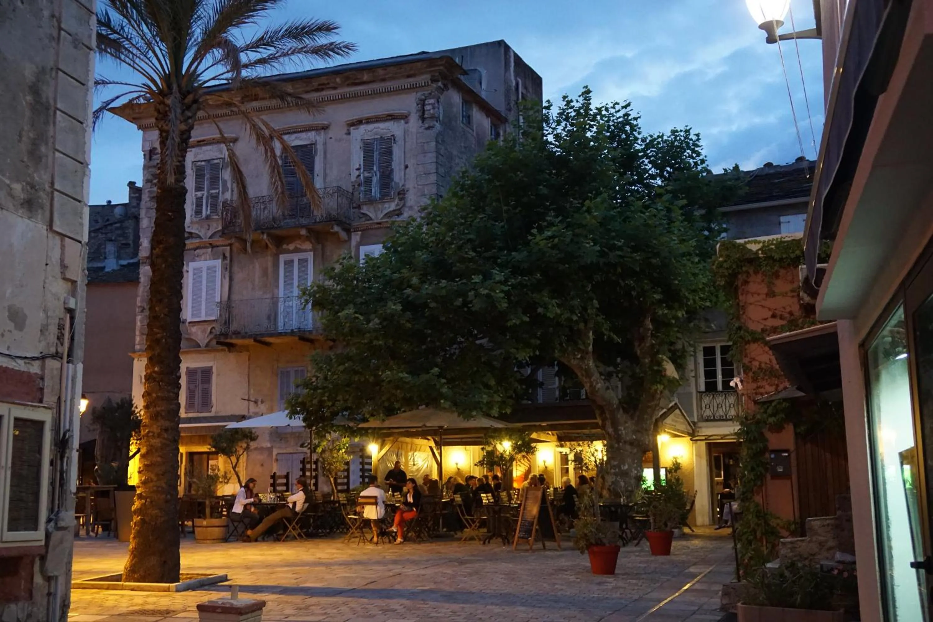 Restaurant/places to eat in Suites in Erbalunga