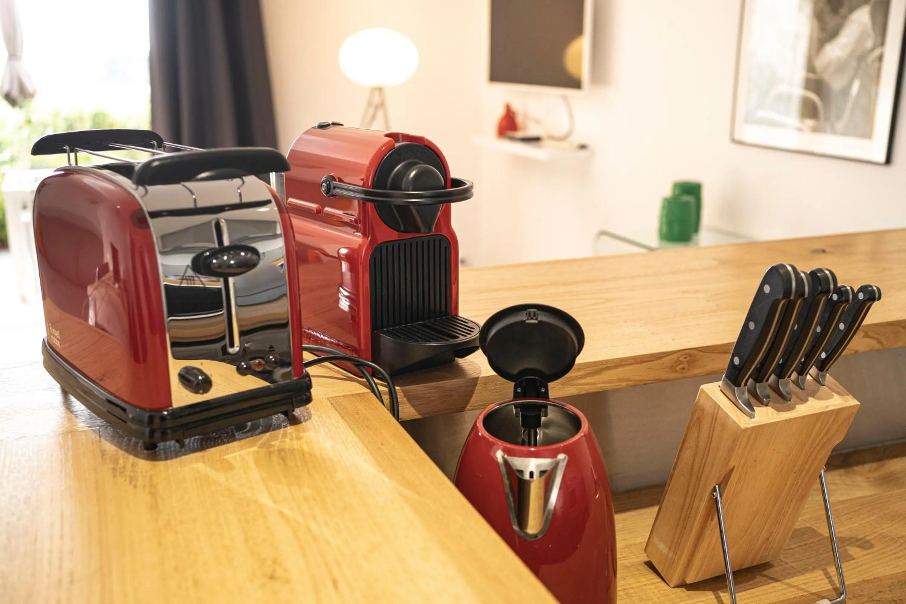 Coffee/tea facilities in Suites in Erbalunga