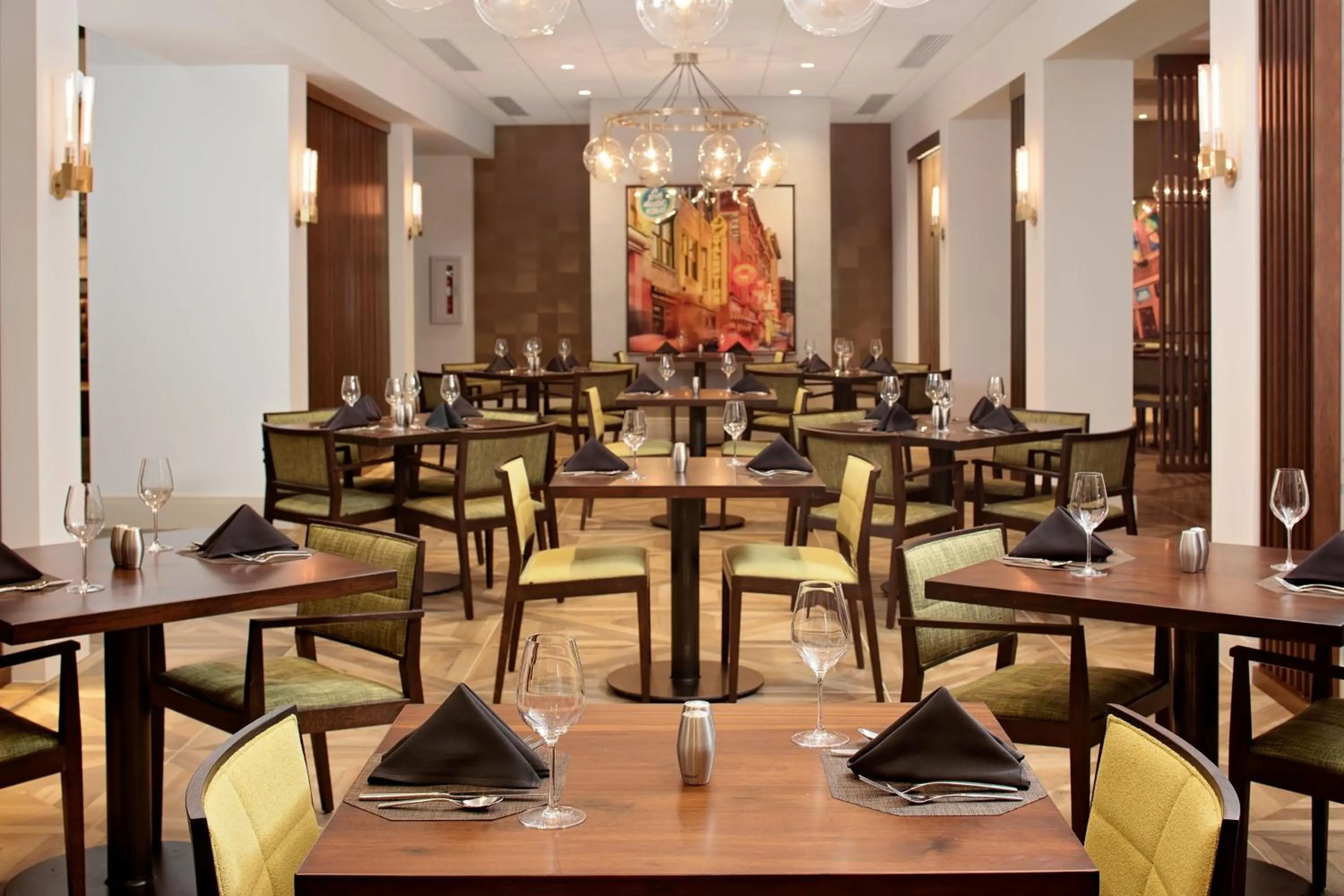 Restaurant/places to eat in Nashville Airport Marriott