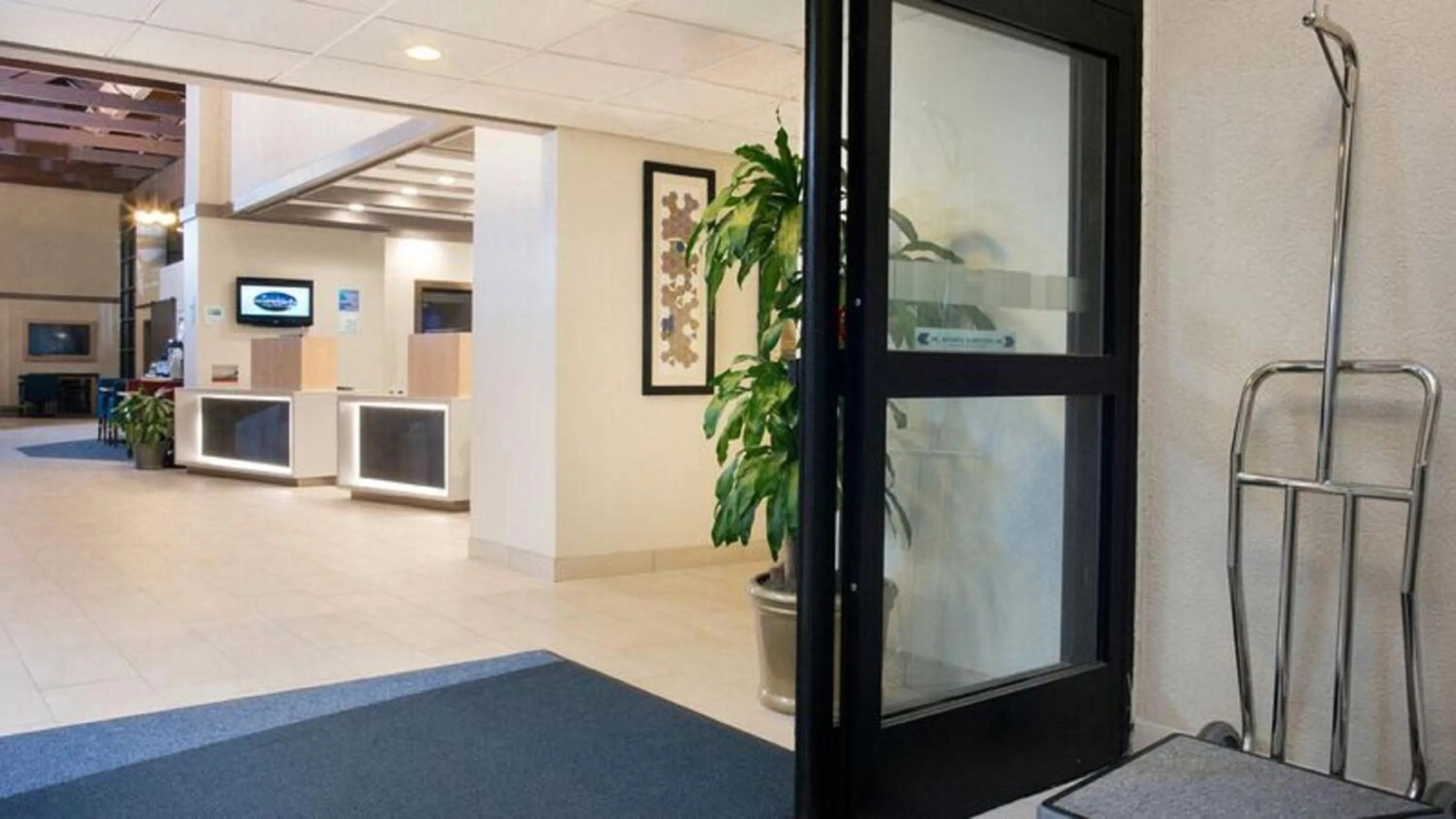 Property building in Holiday Inn Express Nashville Airport by IHG