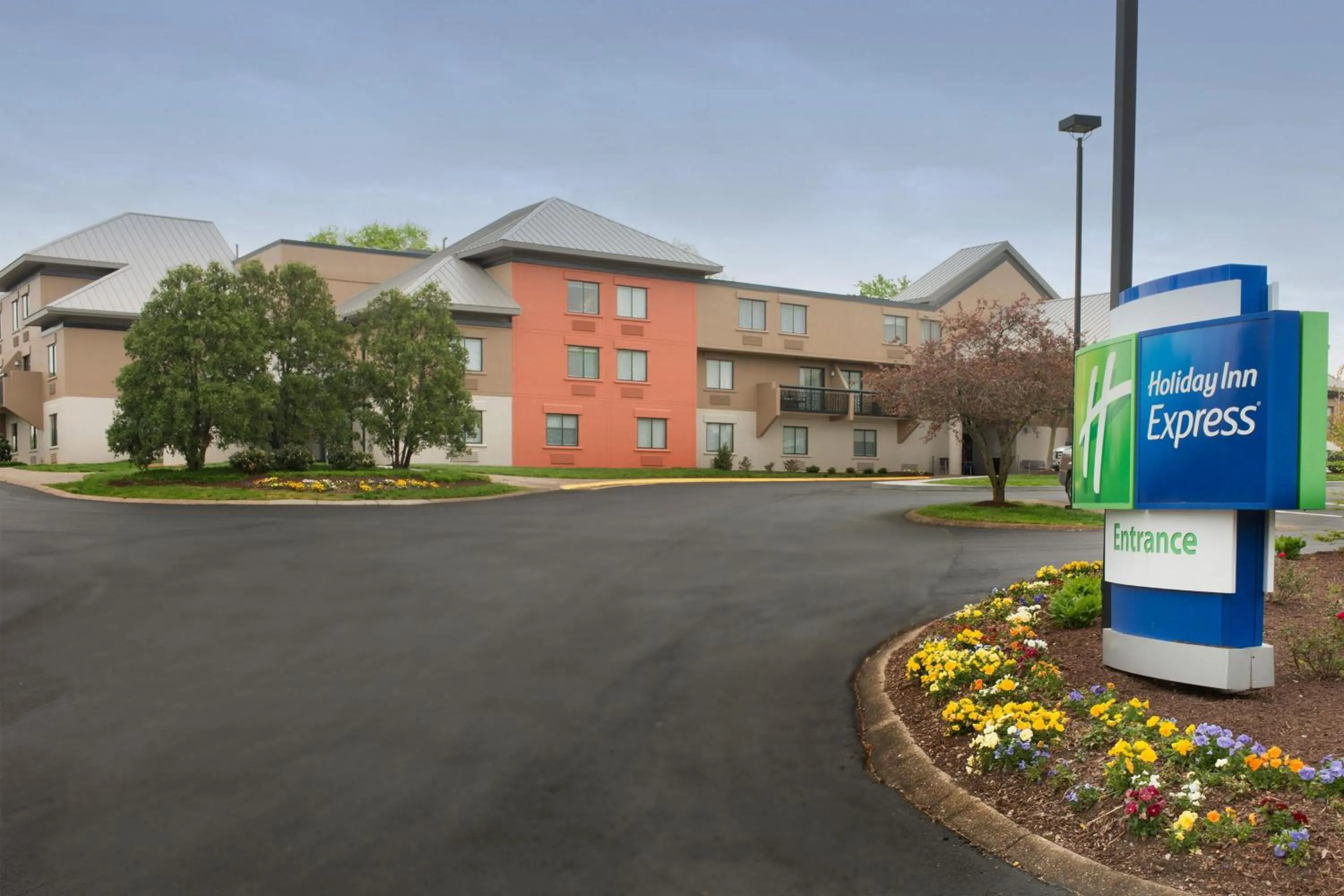 Property building in Holiday Inn Express Nashville Airport by IHG