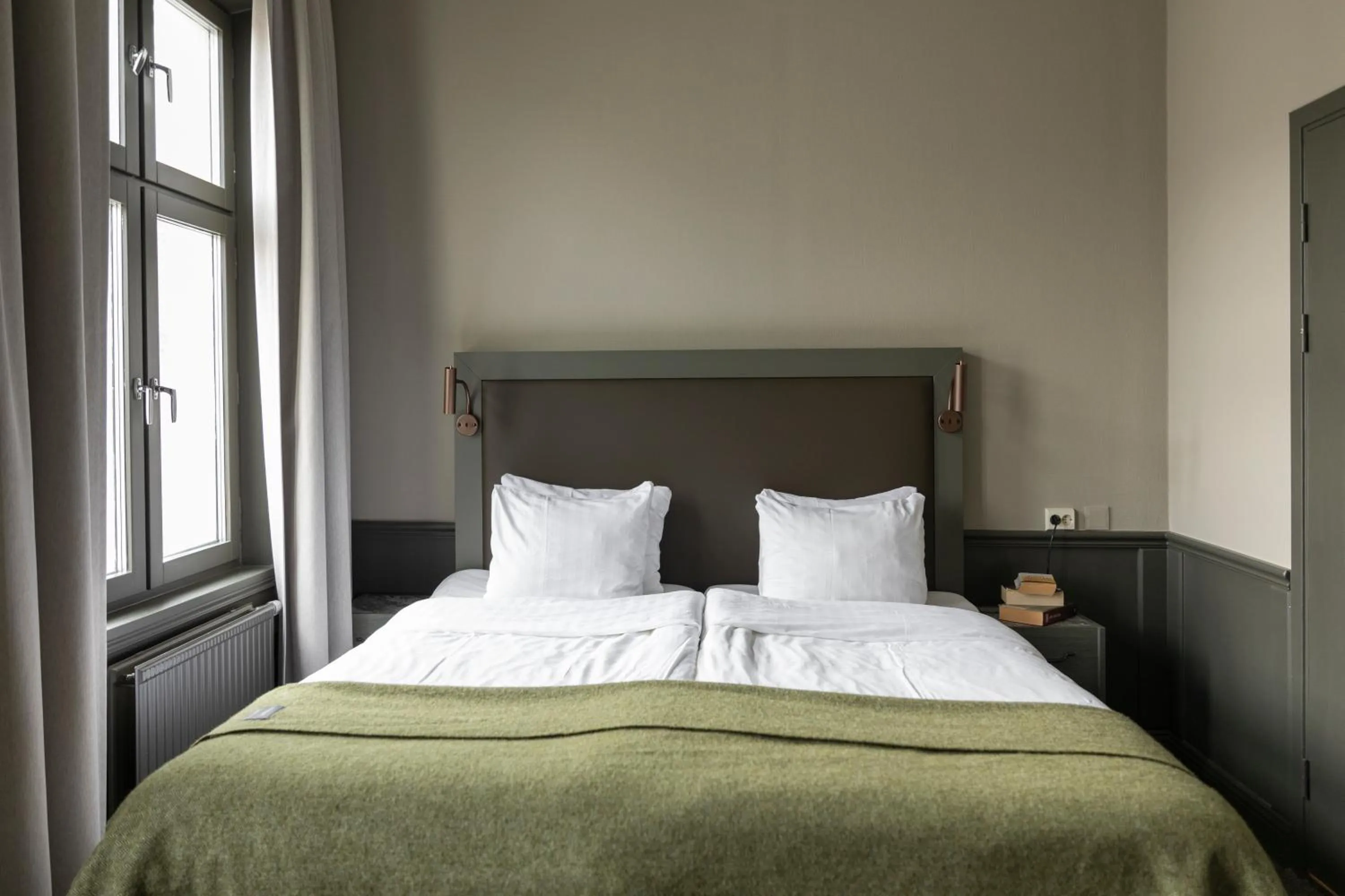 Bed in Home Hotel Majoren