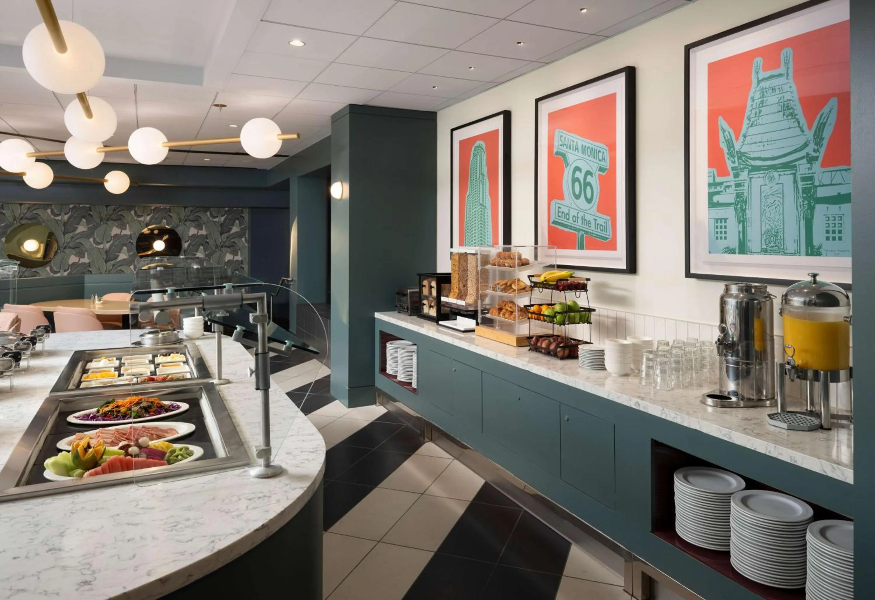 Restaurant/places to eat in Sonesta Los Angeles Airport LAX