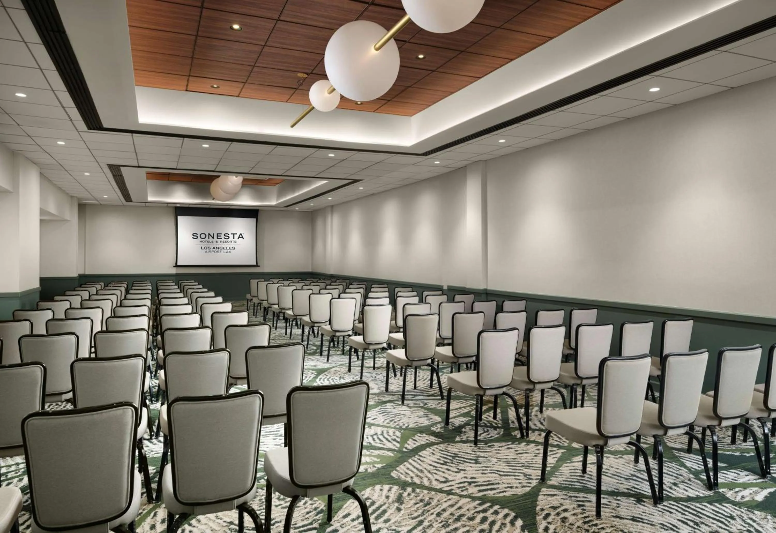 Meeting/conference room in Sonesta Los Angeles Airport LAX
