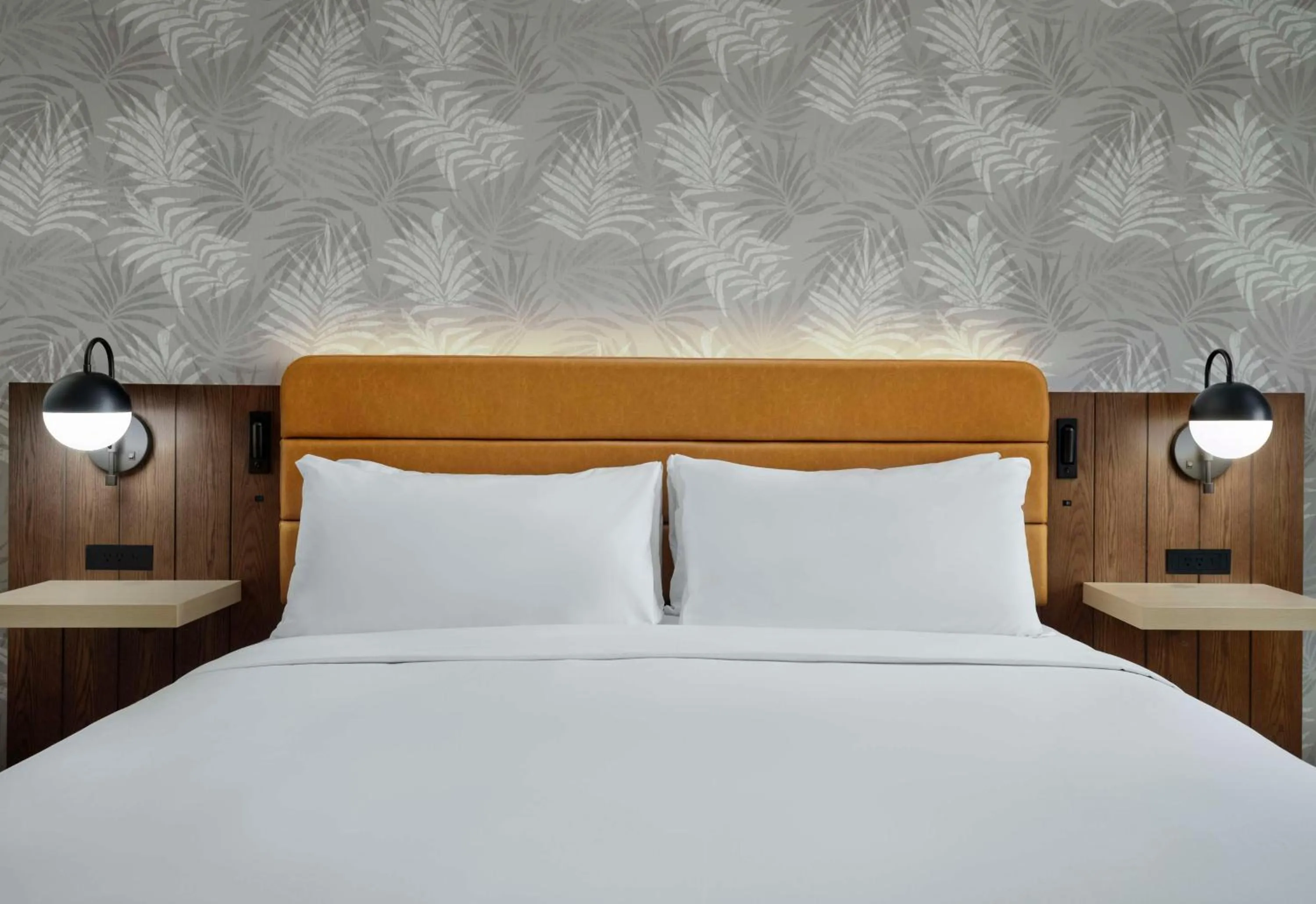 Bedroom, Bed in Sonesta Los Angeles Airport LAX