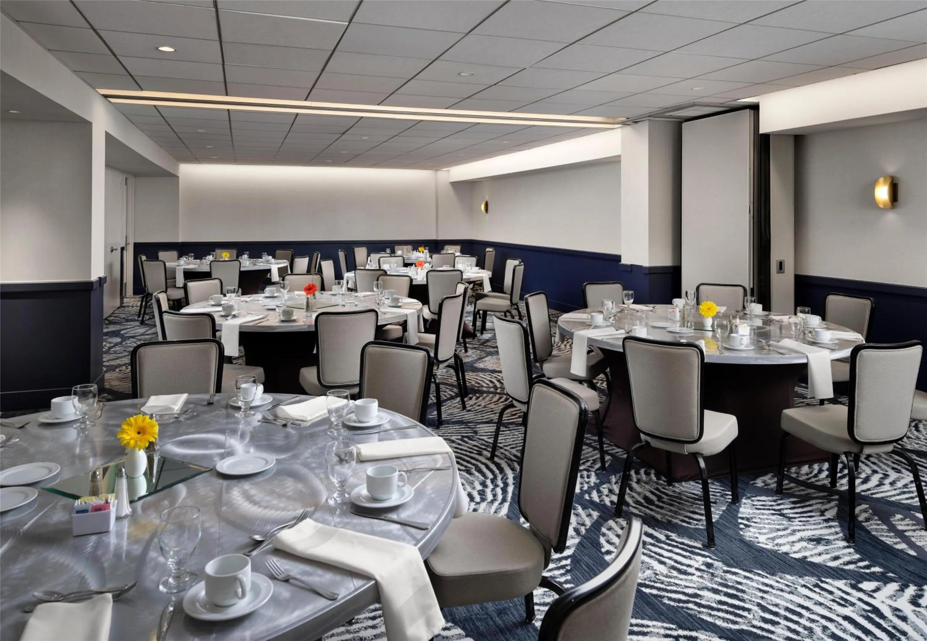 Meeting/conference room in Sonesta Los Angeles Airport LAX