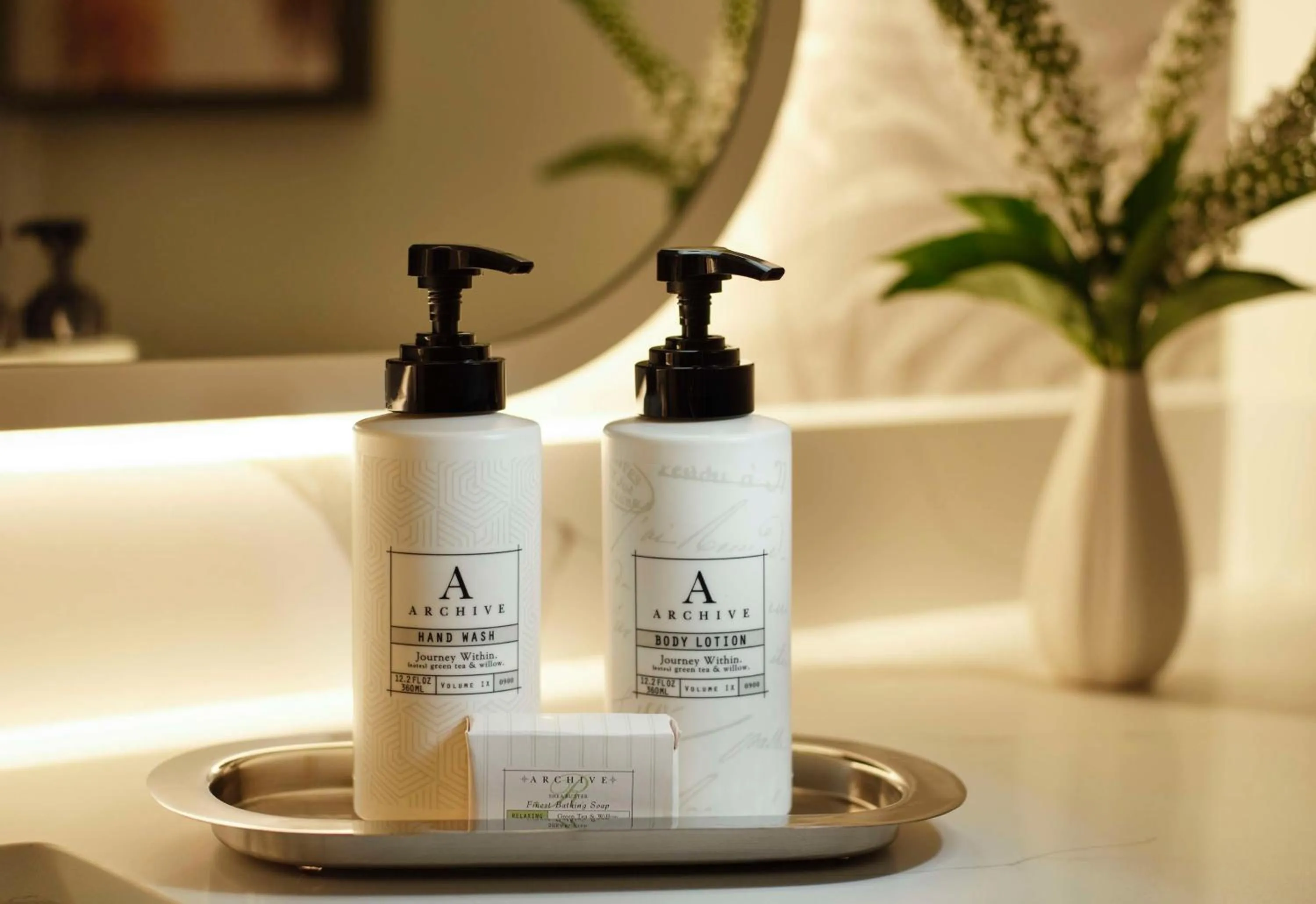 Bathroom in Sonesta Los Angeles Airport LAX