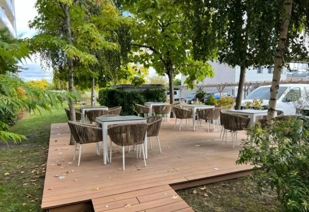 Garden in Residhome Carrières La Défense