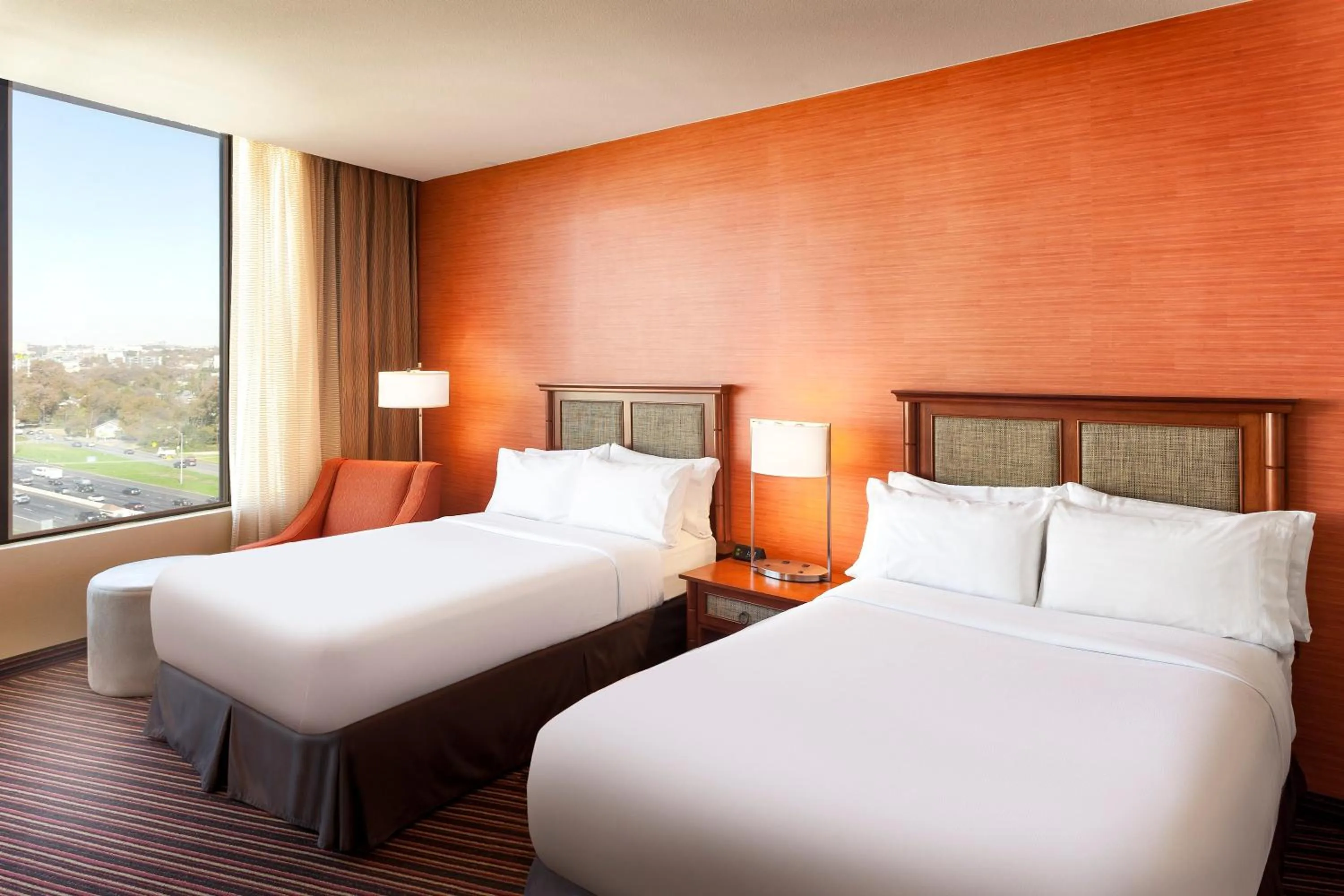 Photo of the whole room, Bed in Holiday Inn Austin -Town Lake by IHG