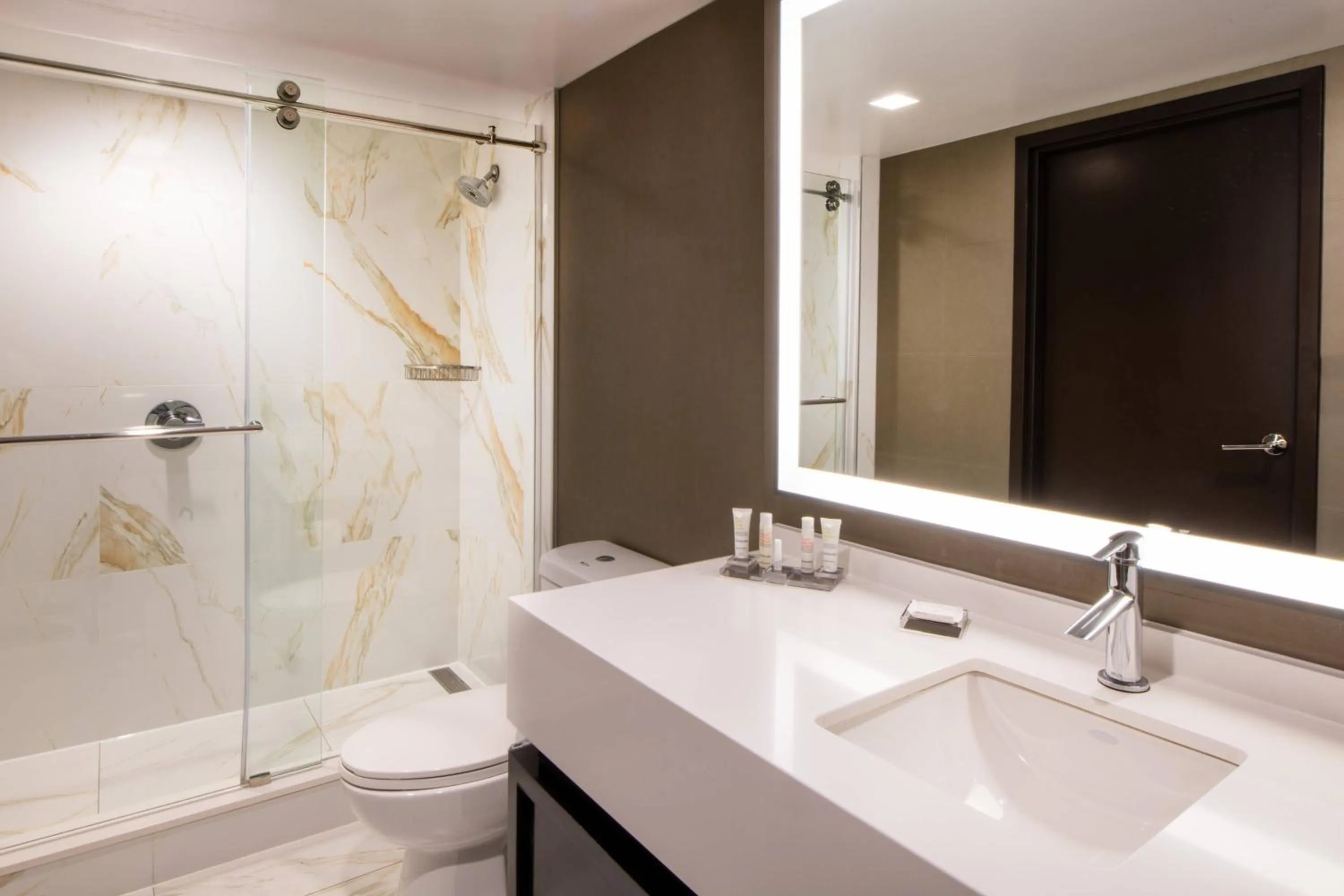 Bathroom in Beverly Hills Marriott