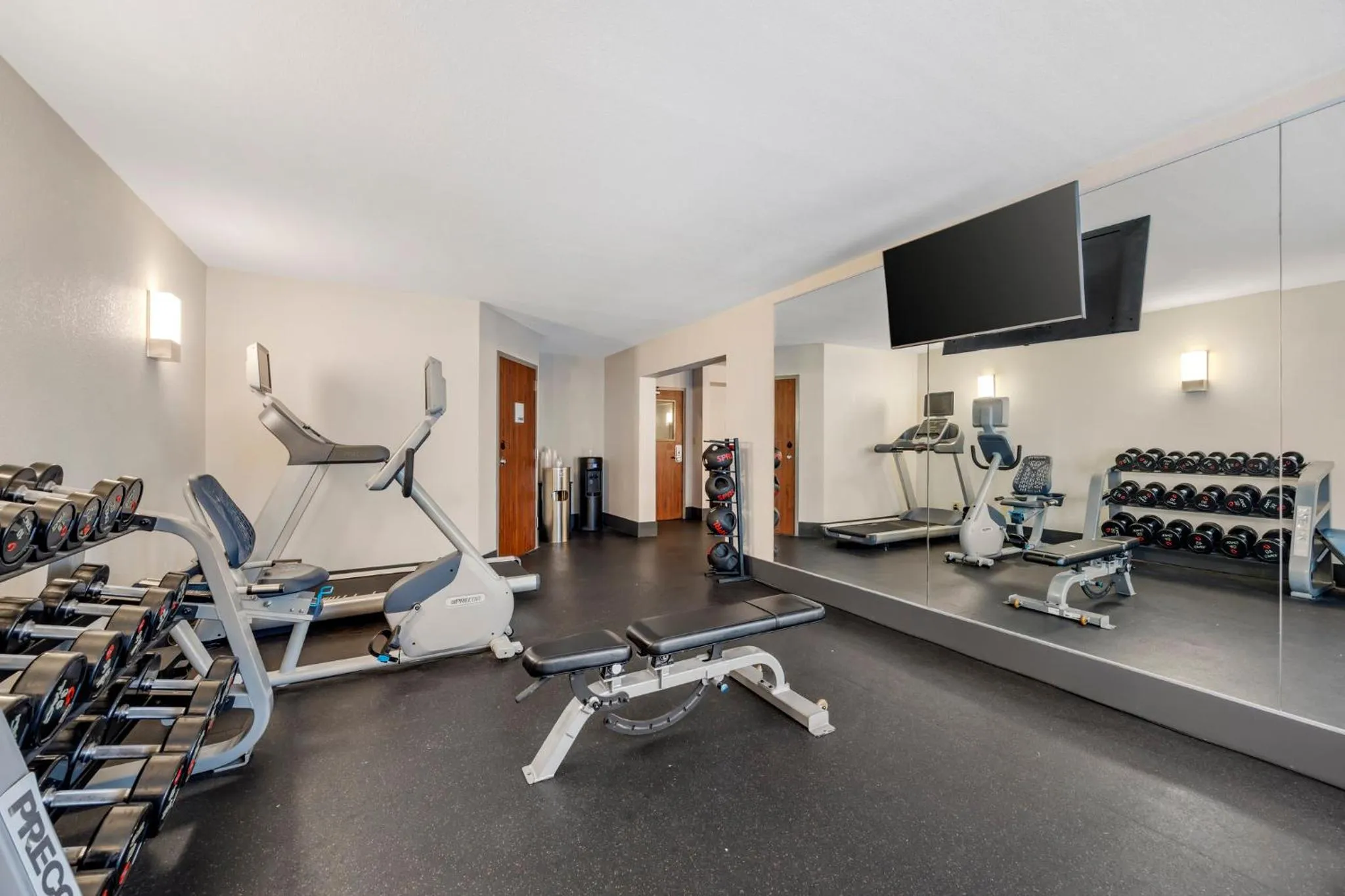 Fitness centre/facilities in Holiday Inn Express & Suites Nashville Southeast - Antioch by IHG