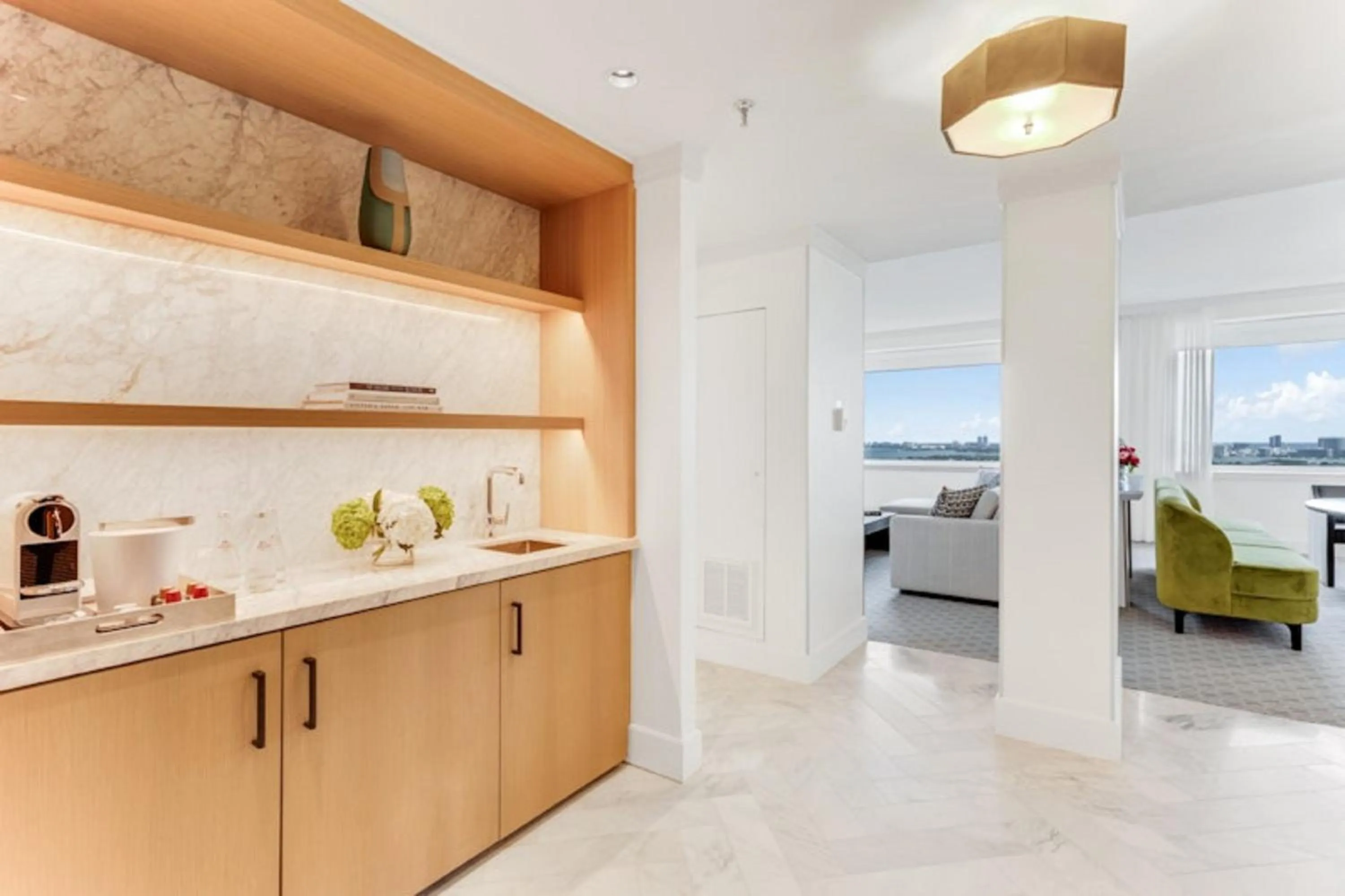 Photo of the whole room in InterContinental Miami by IHG