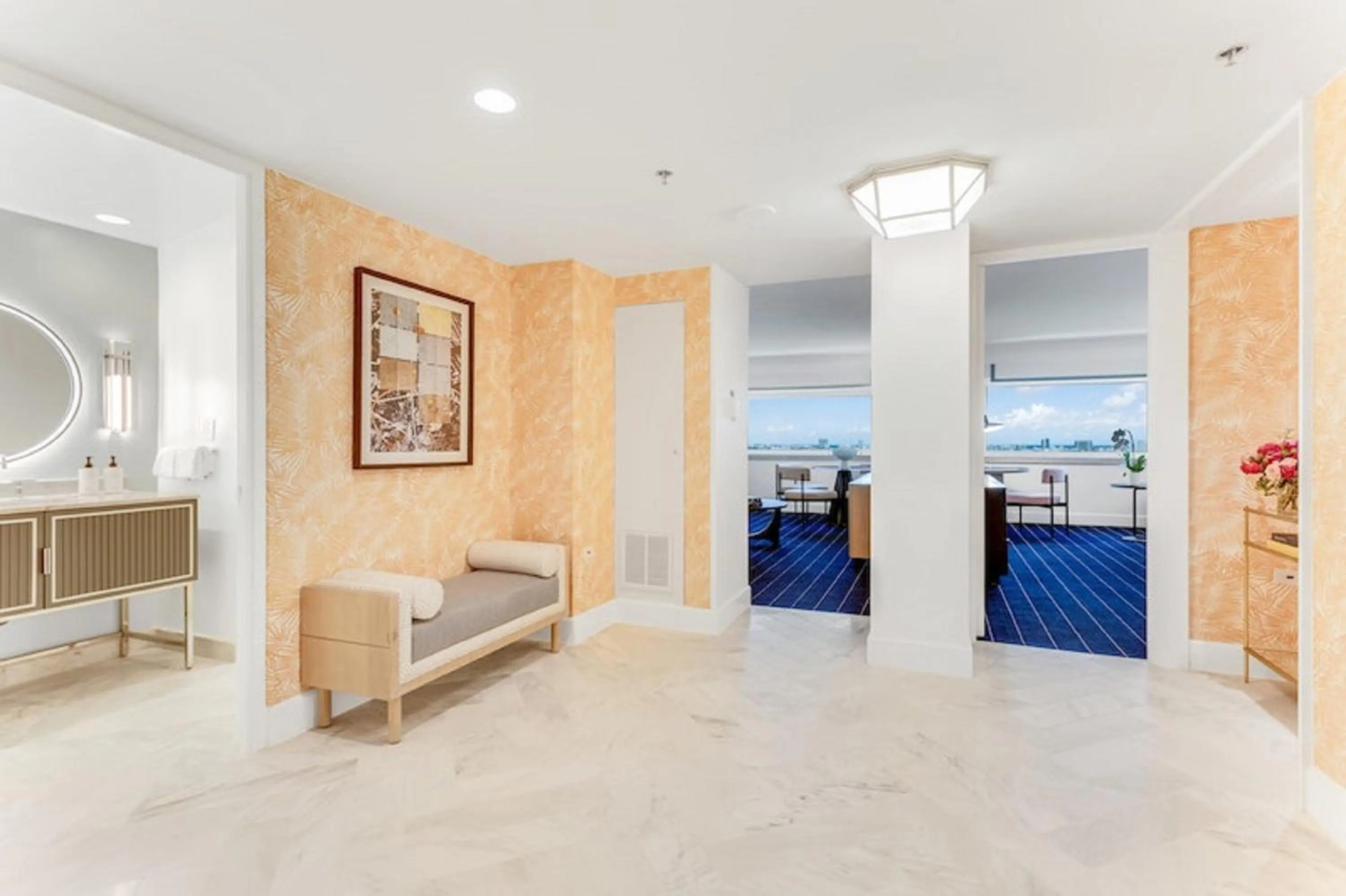 Photo of the whole room in InterContinental Miami by IHG