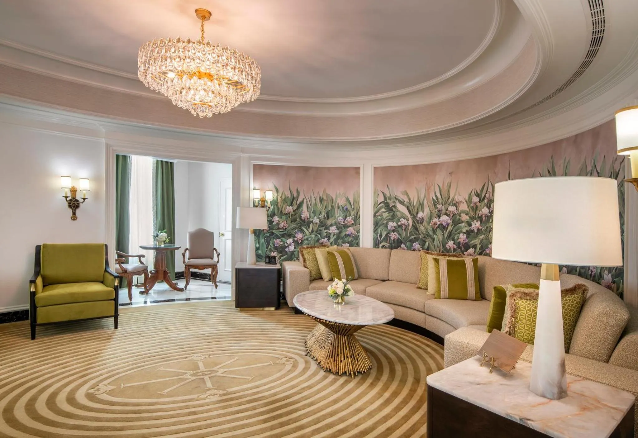 Photo of the whole room in Willard InterContinental Washington by IHG