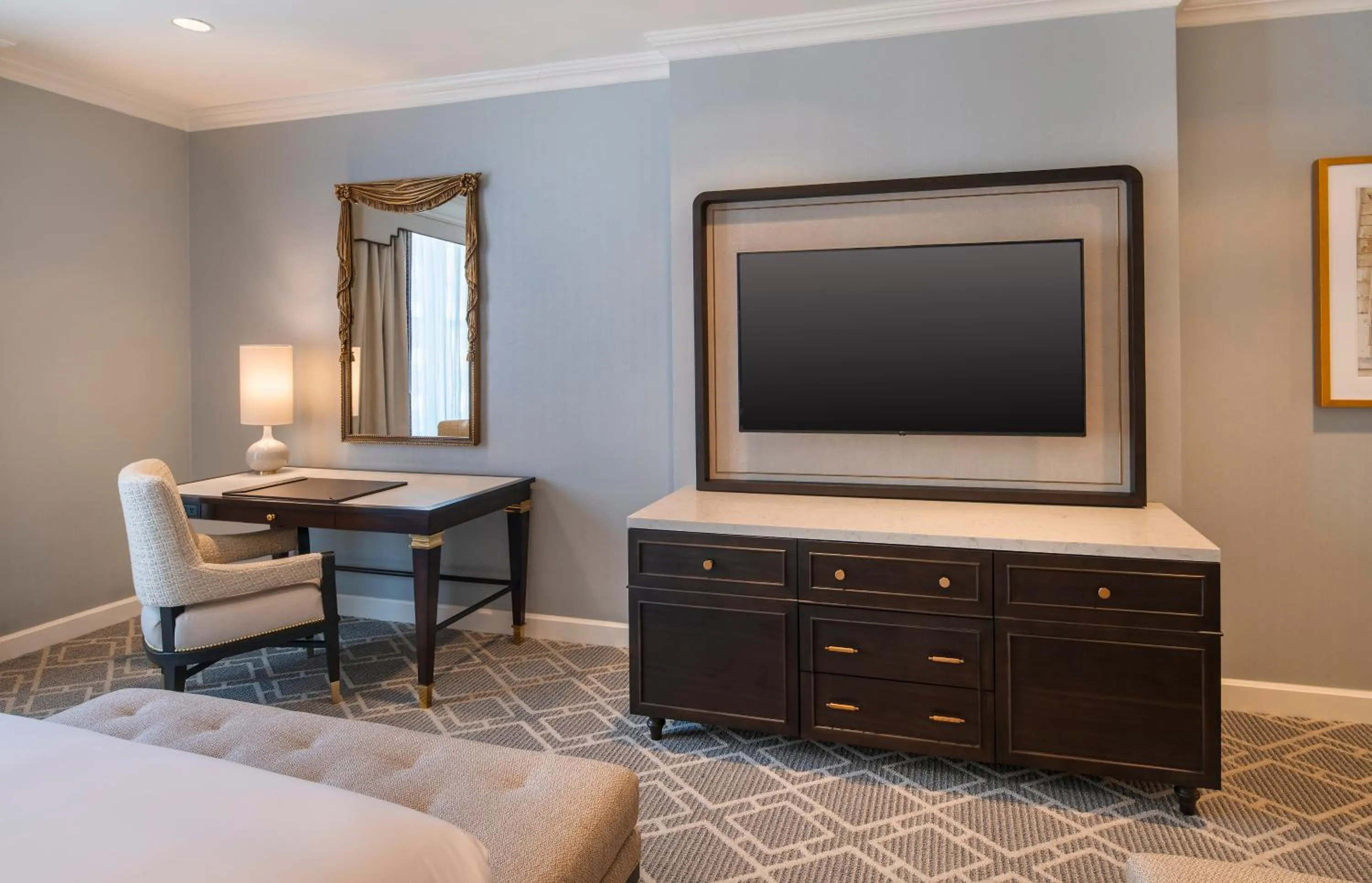 TV and multimedia in Willard InterContinental Washington by IHG