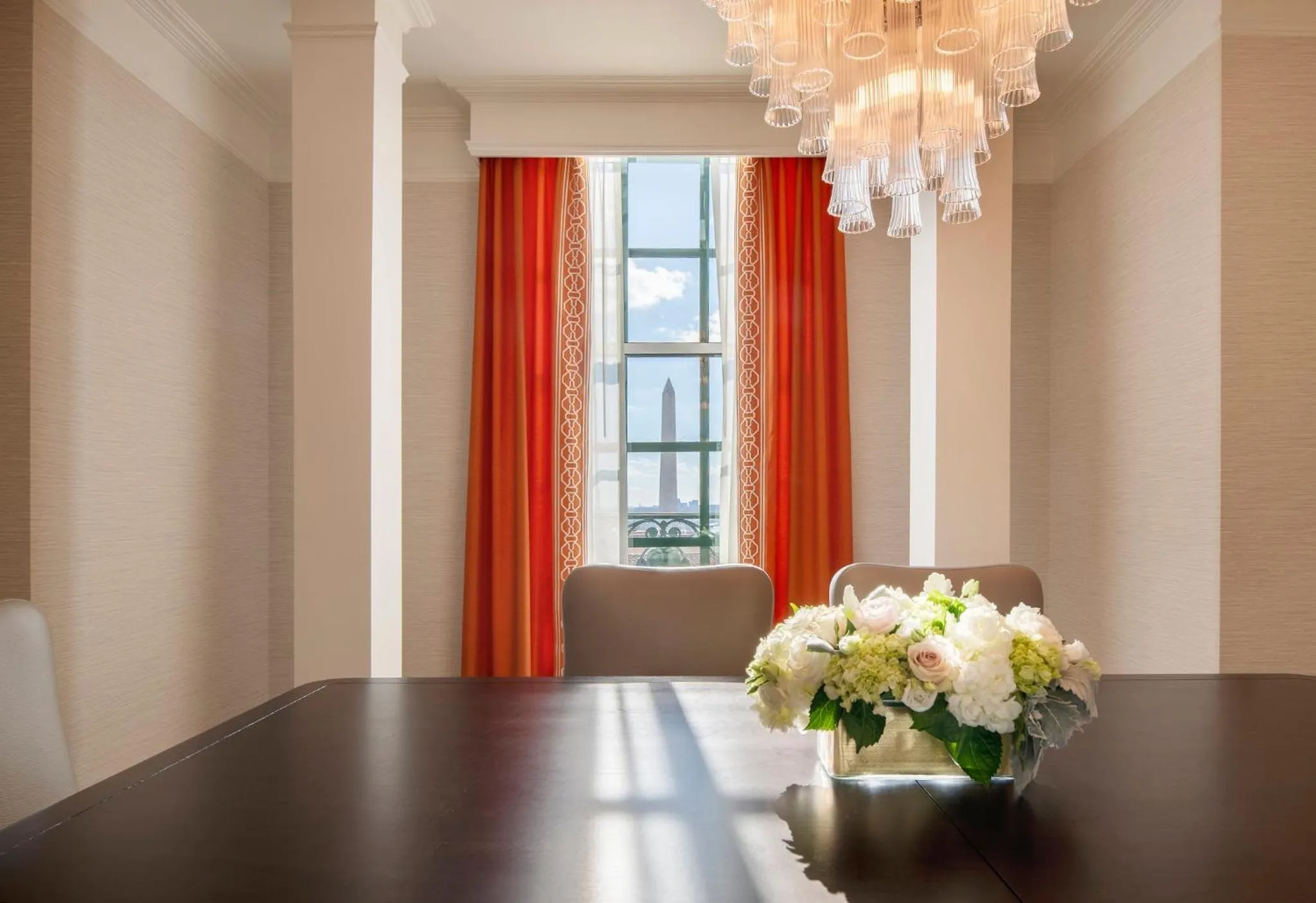 Photo of the whole room in Willard InterContinental Washington by IHG