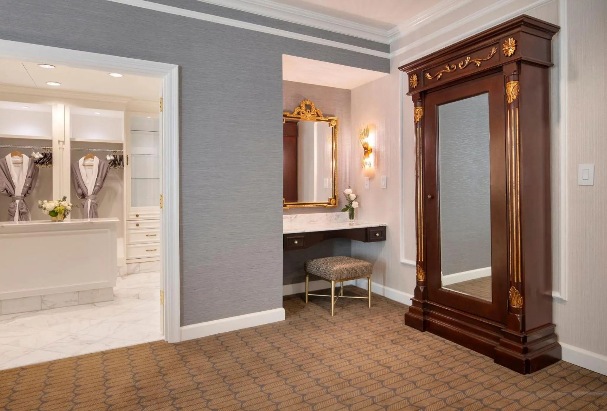 Photo of the whole room in Willard InterContinental Washington by IHG