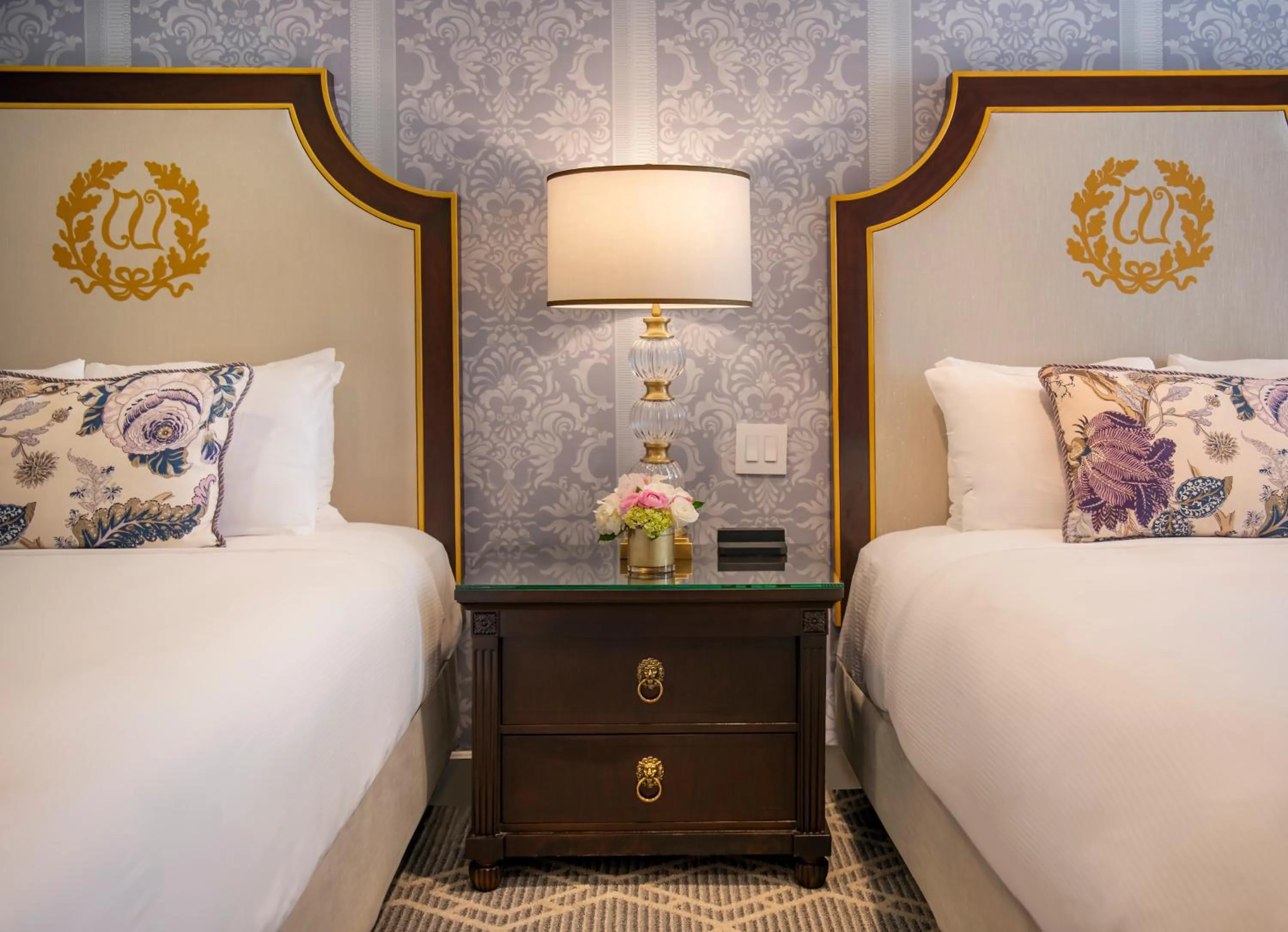 Bed in Willard InterContinental Washington by IHG