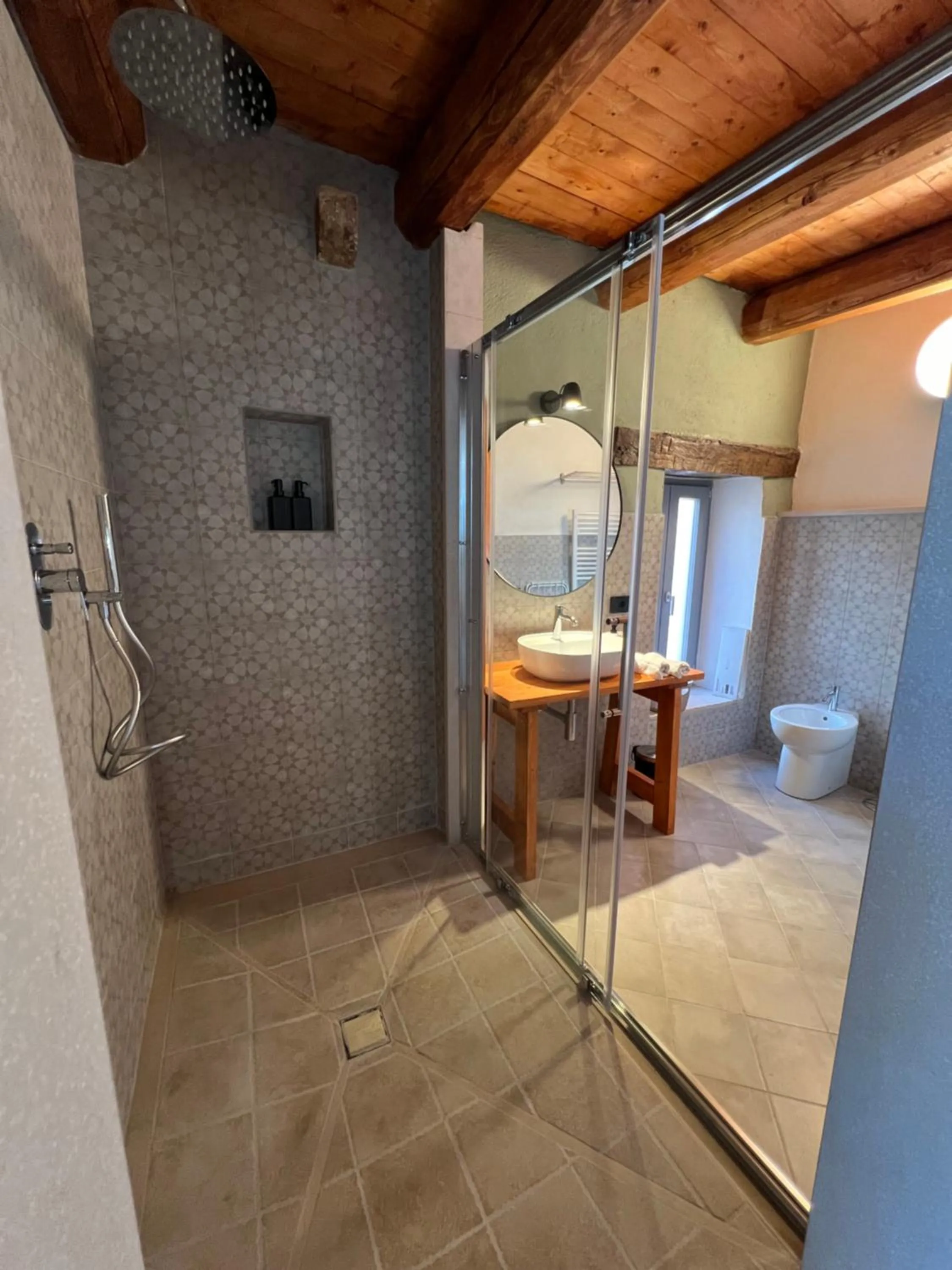 Shower in GarganoMareBorghi ospitalità diffusa