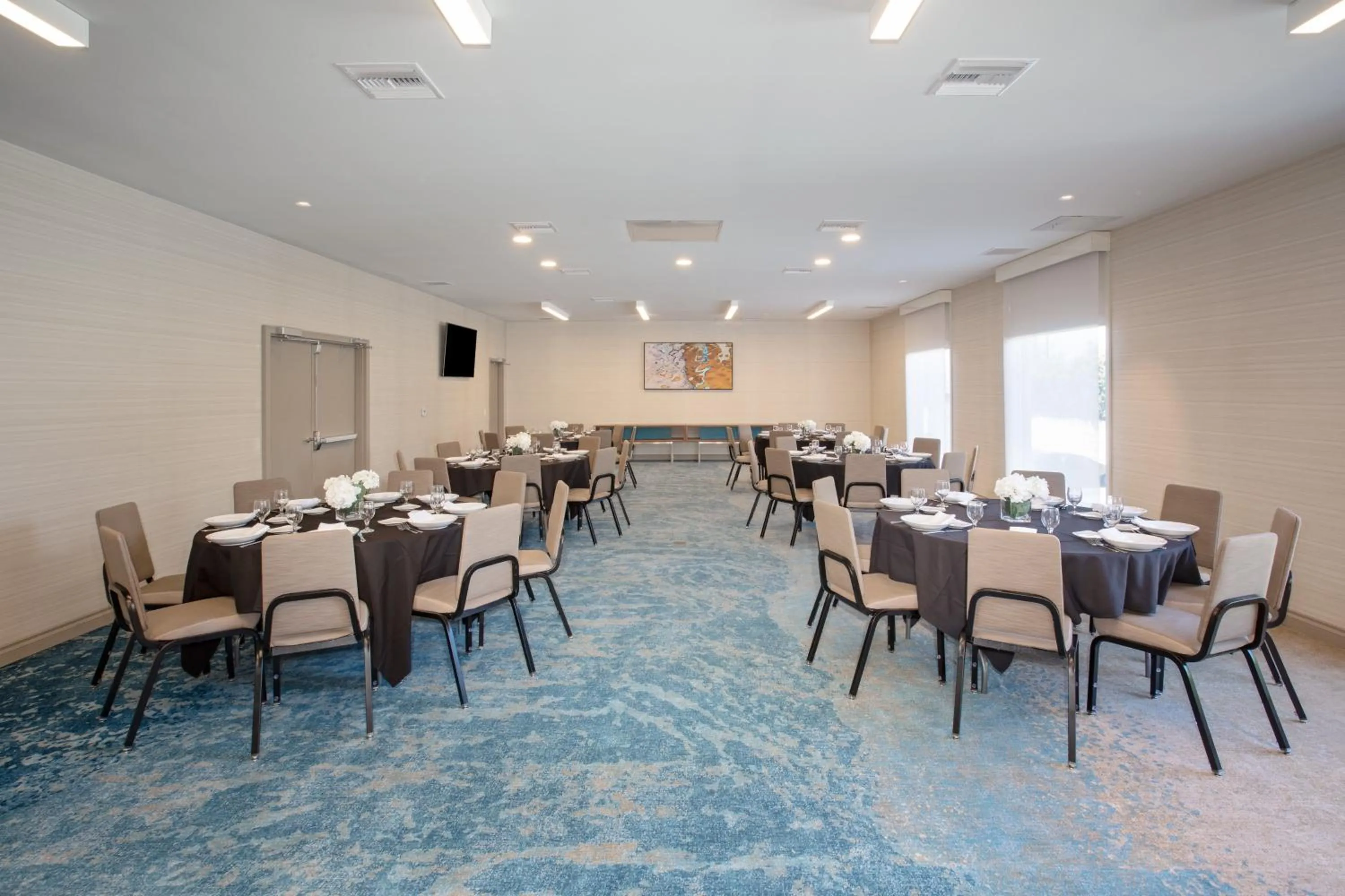Meeting/conference room in Holiday Inn Los Angeles - LAX Airport by IHG