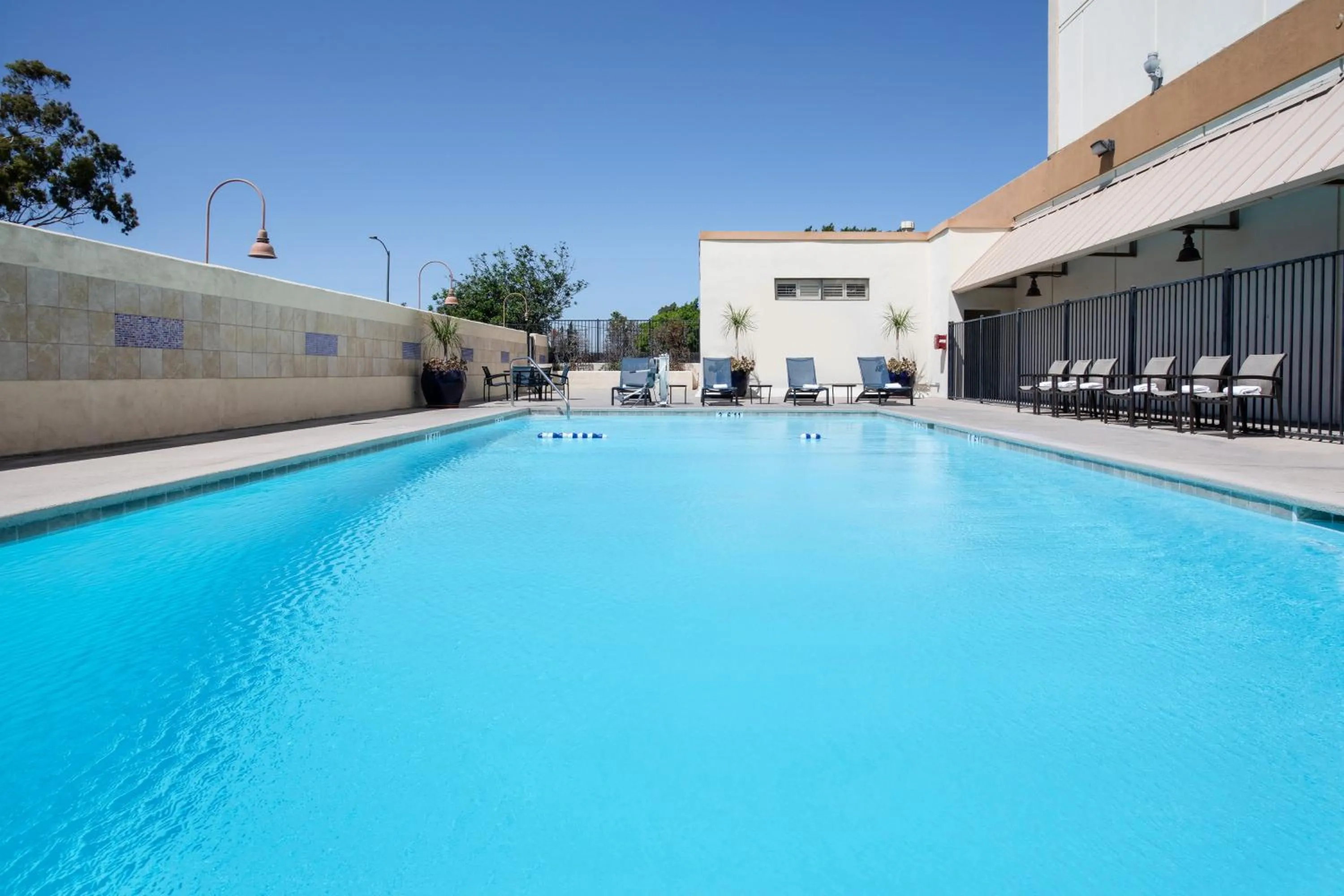 Swimming pool in Holiday Inn Los Angeles - LAX Airport by IHG