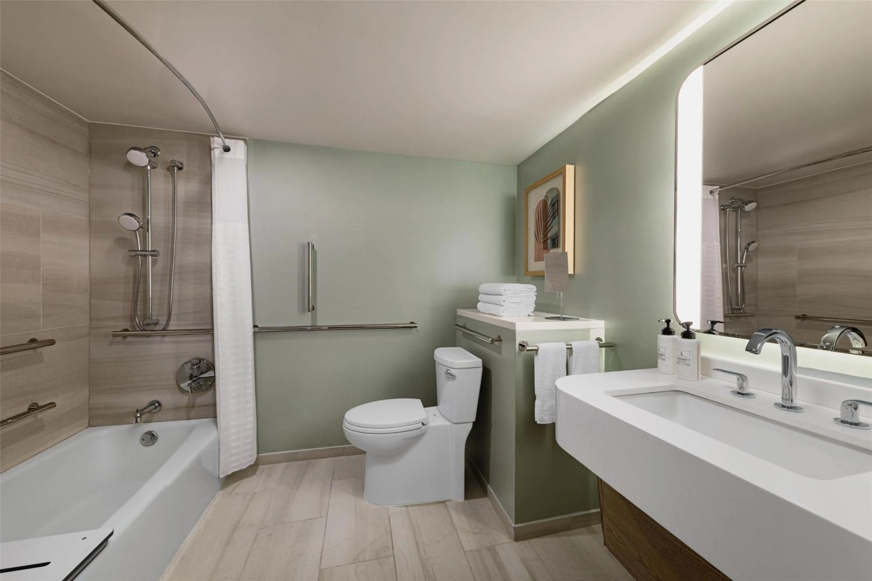 Bedroom in Sonesta Miami Airport