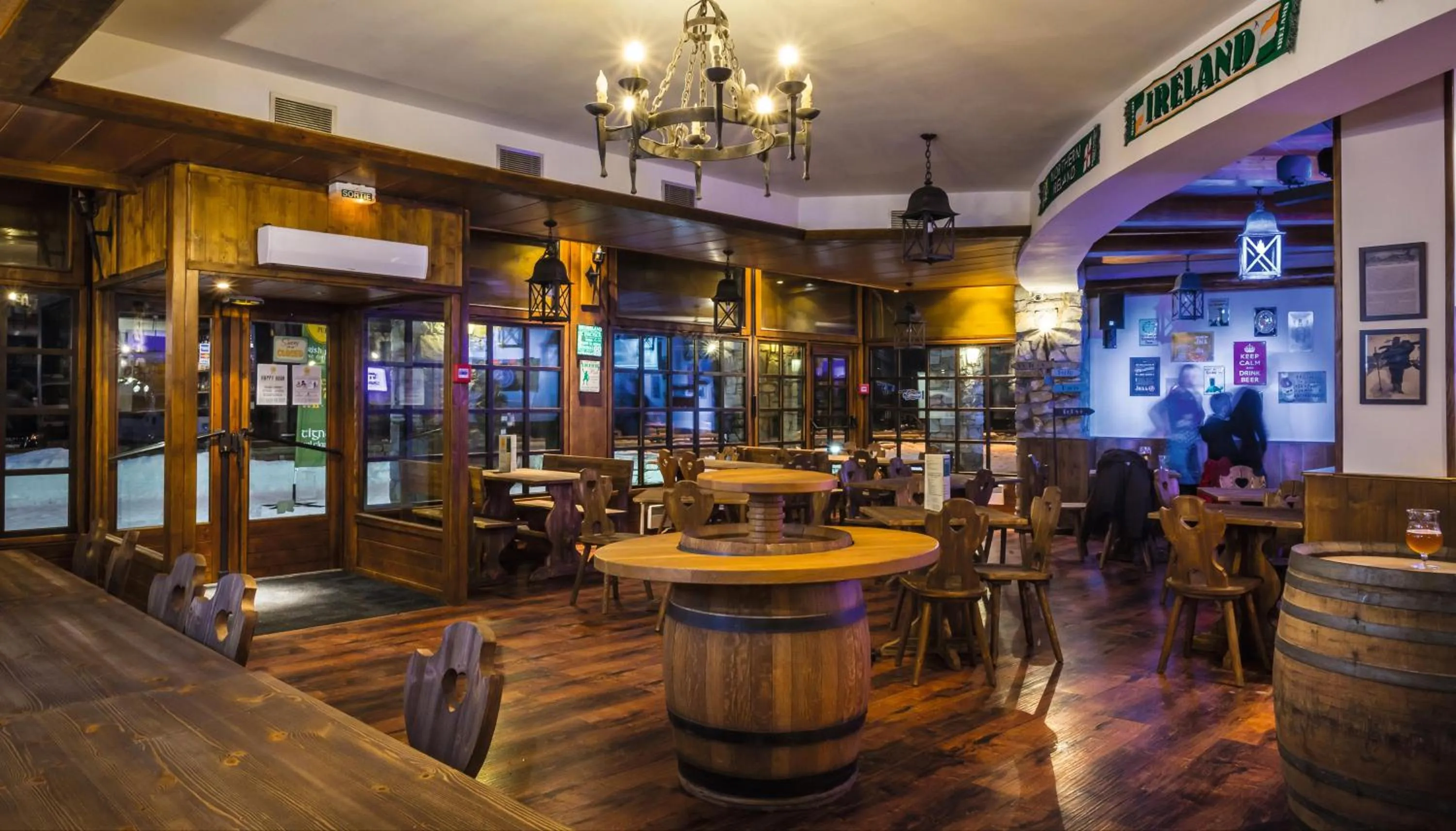 Lounge or bar in Hôtel Tignes Le Diva