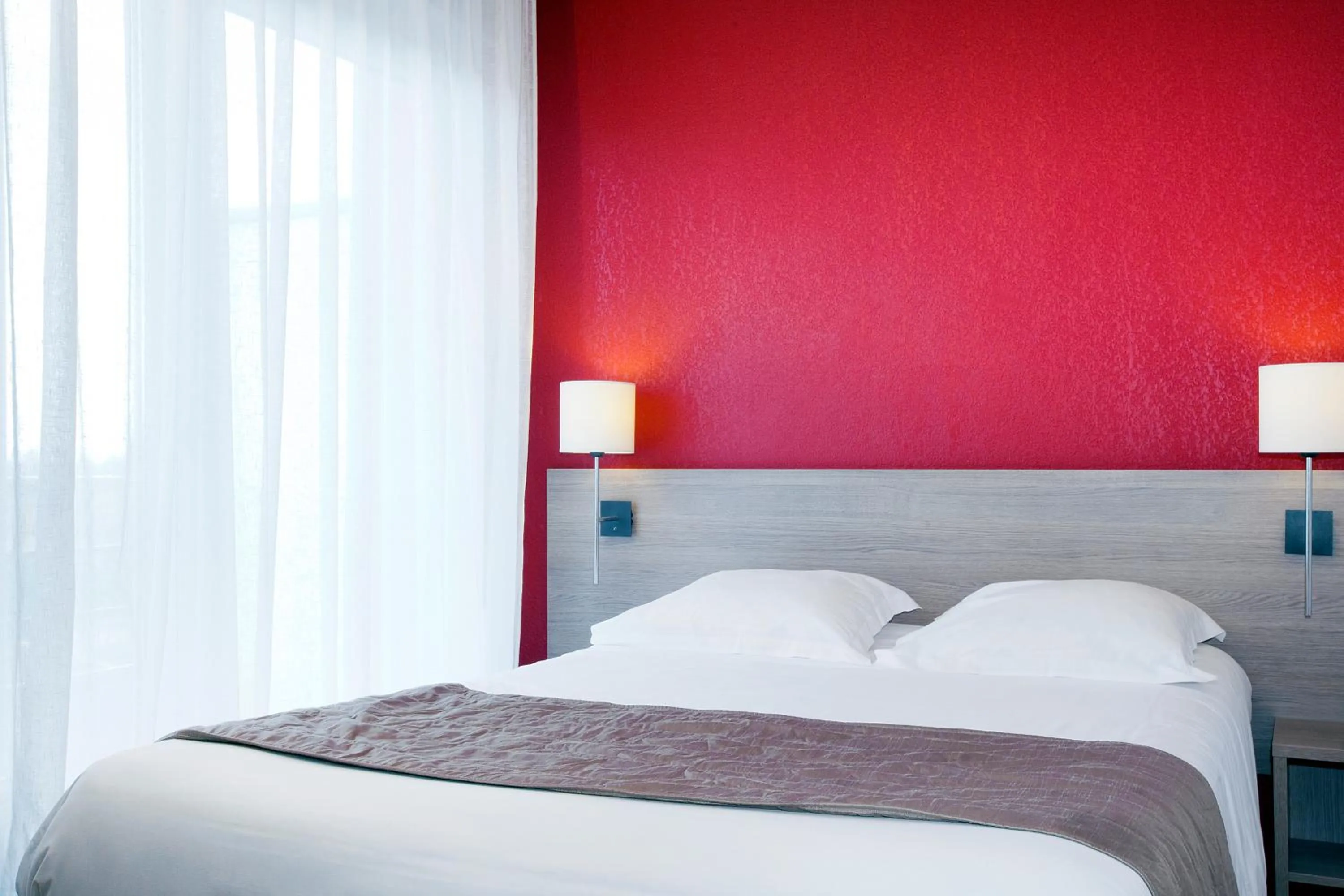 Bedroom, Bed in Séjours & Affaires Genève Gex Les Rives Du Léman