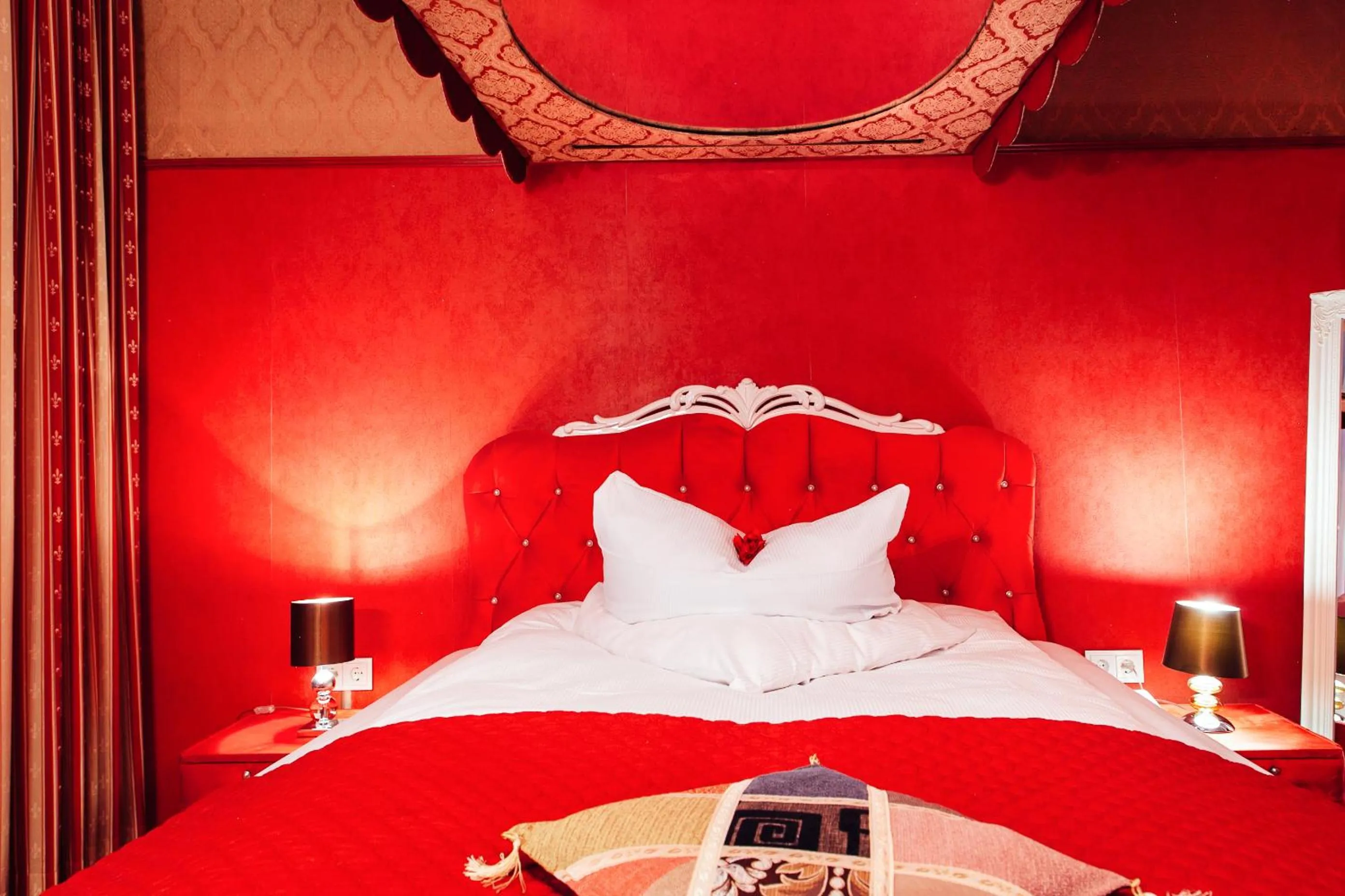 Bedroom, Bed in Hotel Village