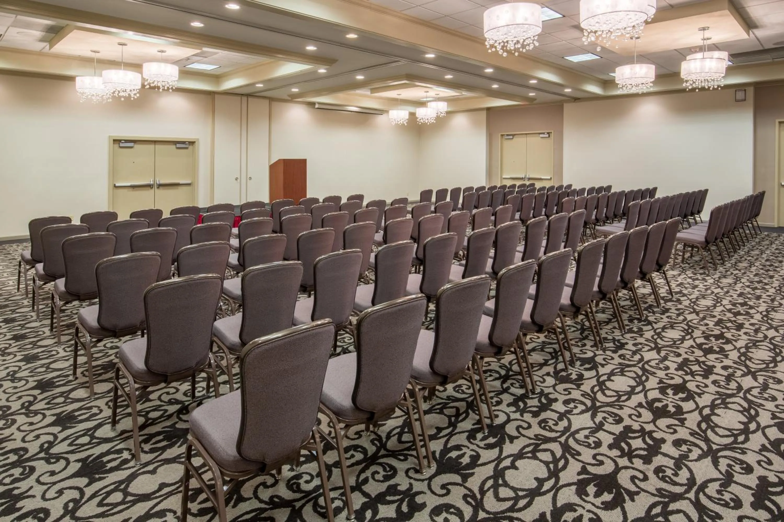 Meeting/conference room in Crowne Plaza Phoenix Airport - PHX by IHG
