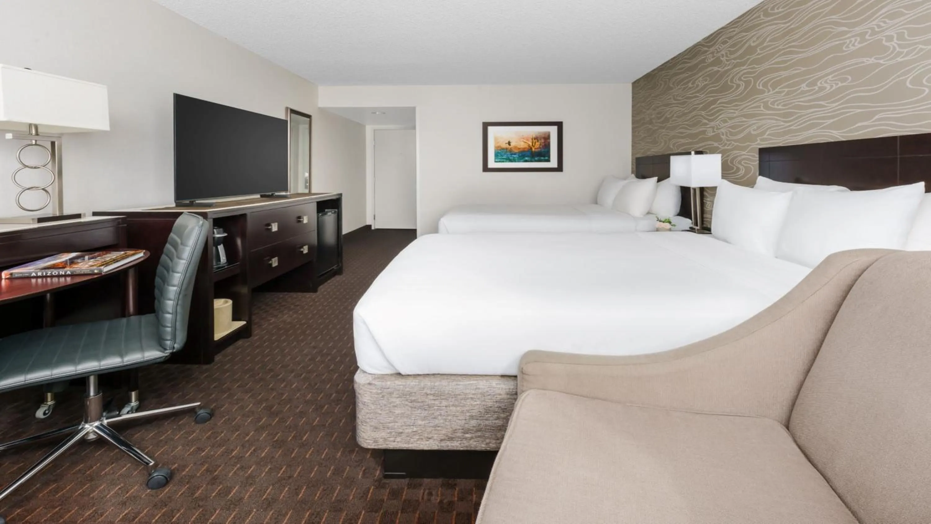 Photo of the whole room, Bed in Crowne Plaza Phoenix Airport - PHX by IHG