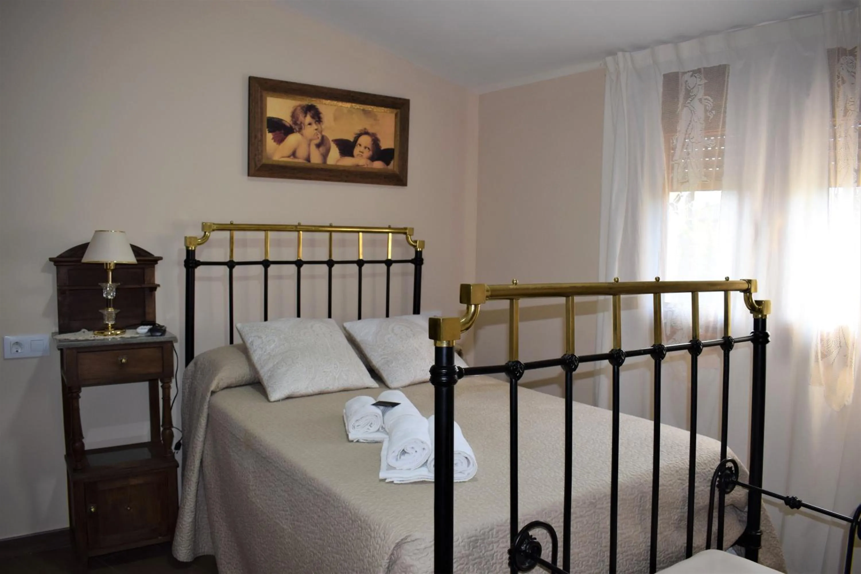 Photo of the whole room in Casa Rural Casa Queta