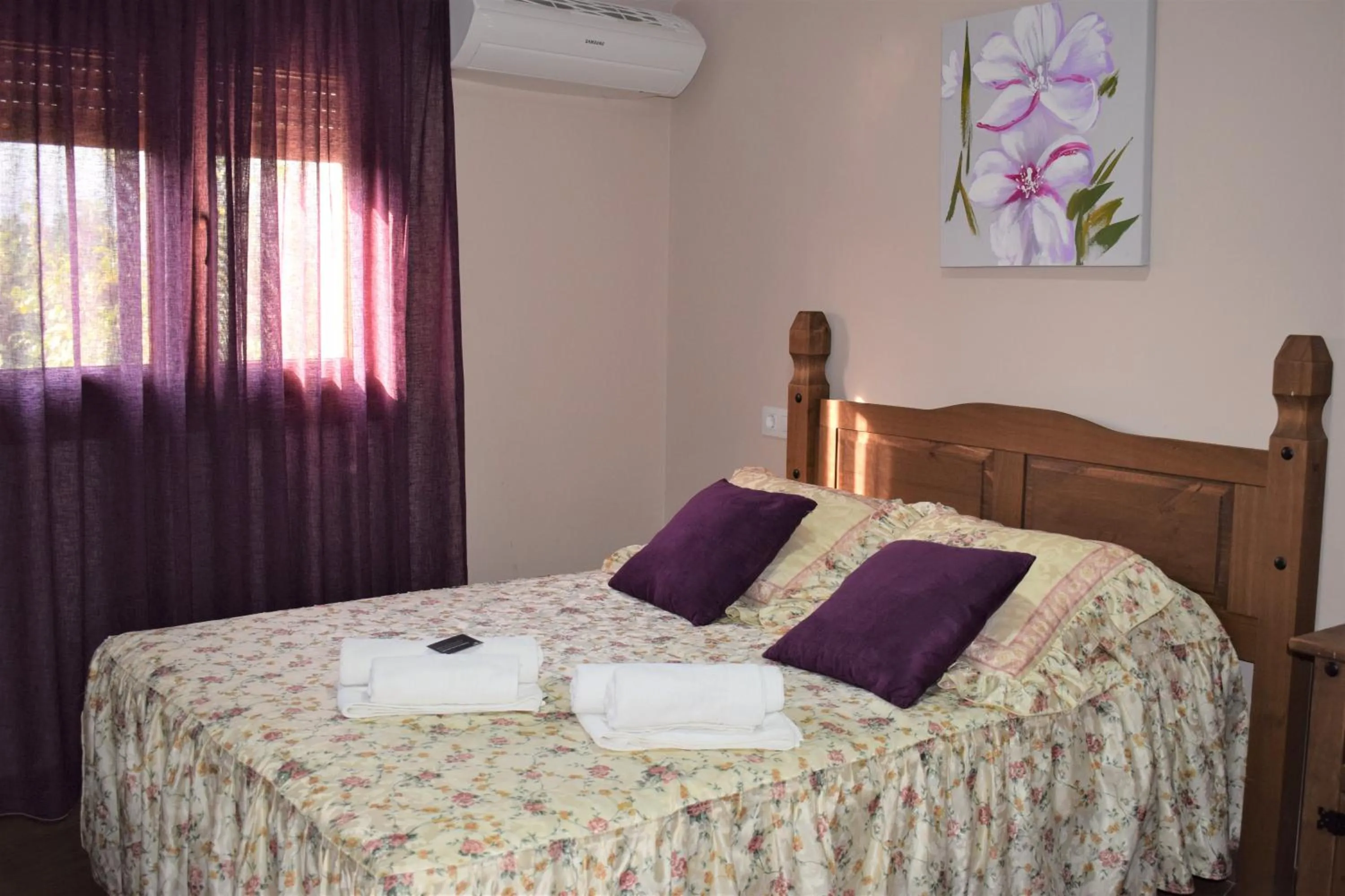 Photo of the whole room in Casa Rural Casa Queta