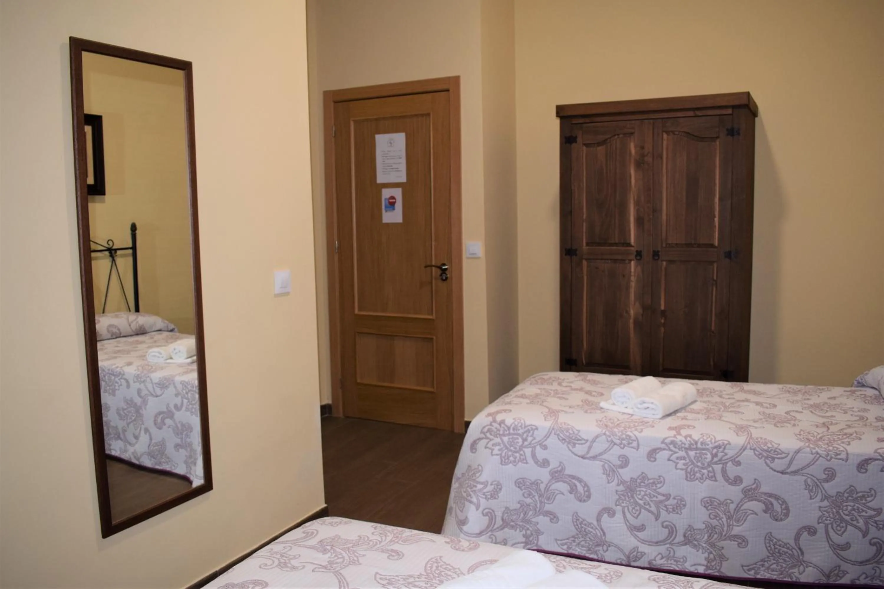 Photo of the whole room in Casa Rural Casa Queta