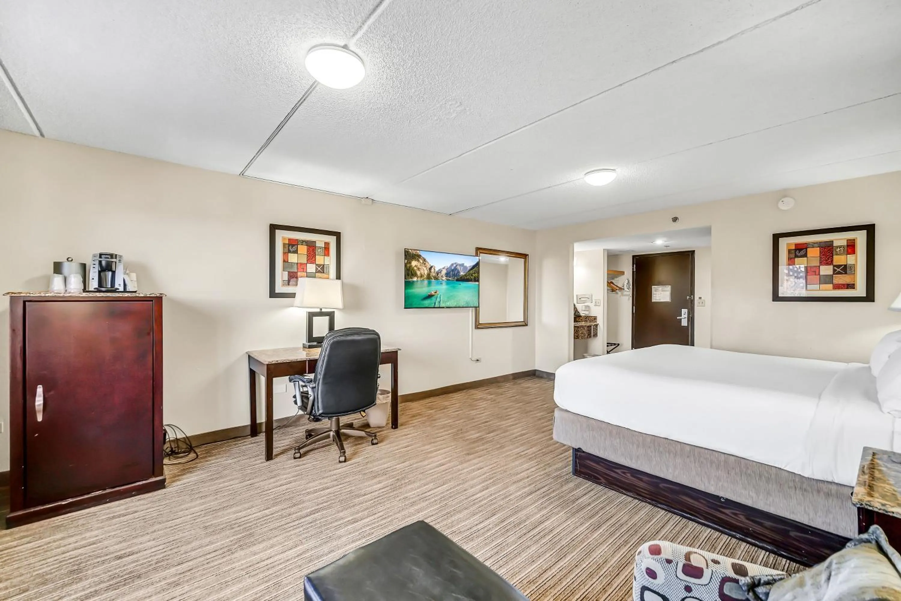 Bed in Radisson Hotel Schaumburg