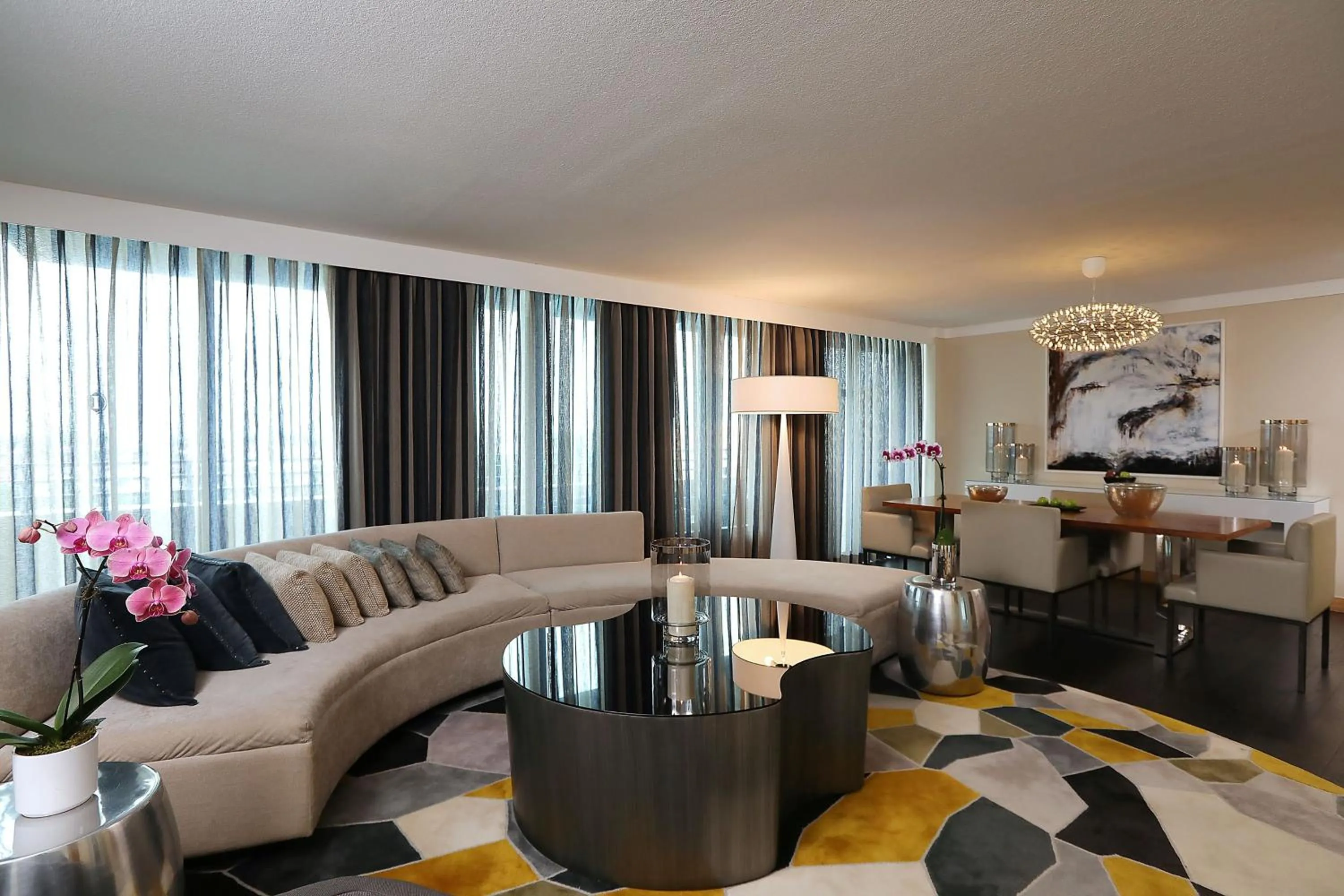 Photo of the whole room in InterContinental At Doral Miami by IHG