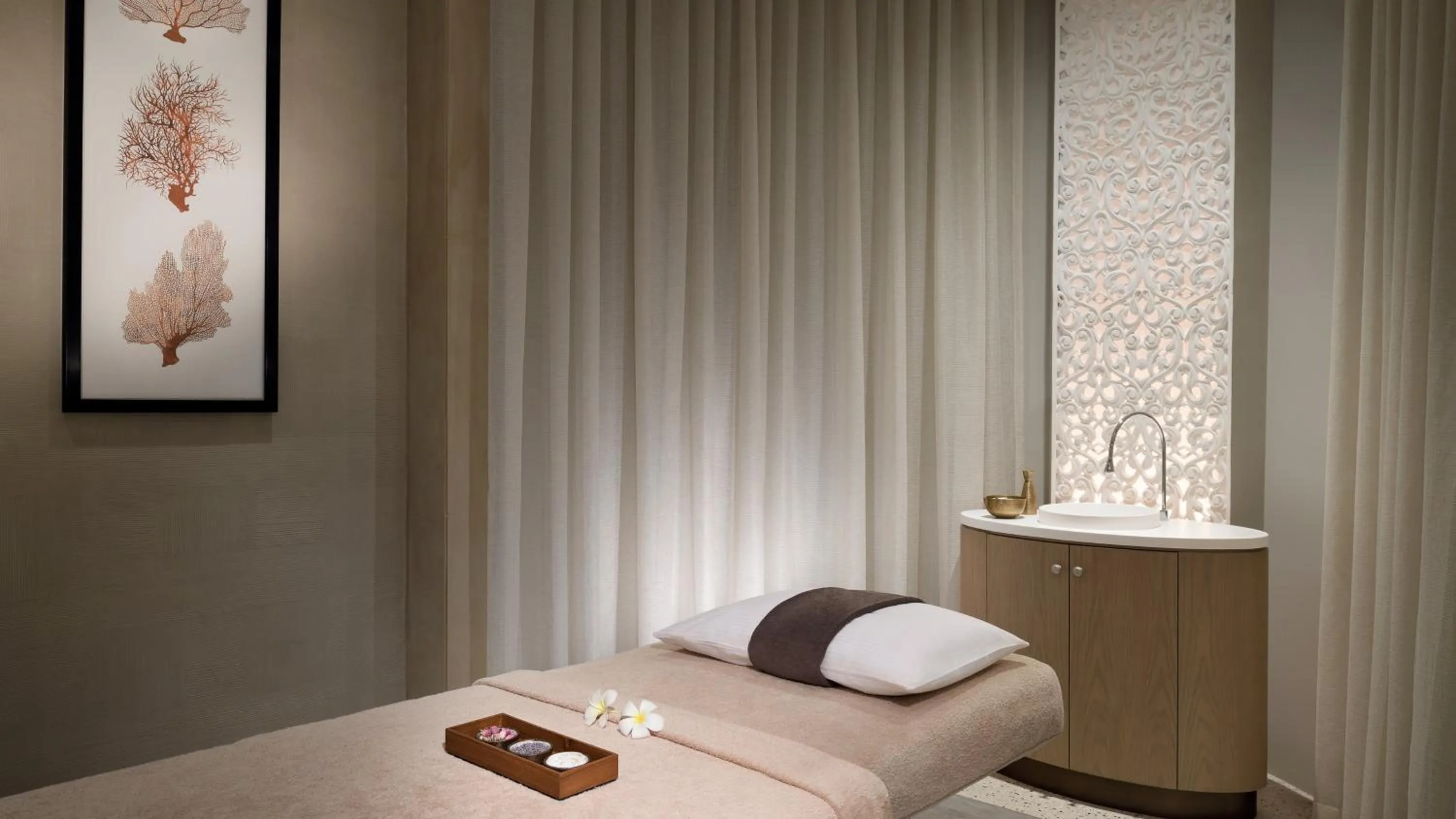 Spa and wellness centre/facilities, Bed in InterContinental At Doral Miami by IHG